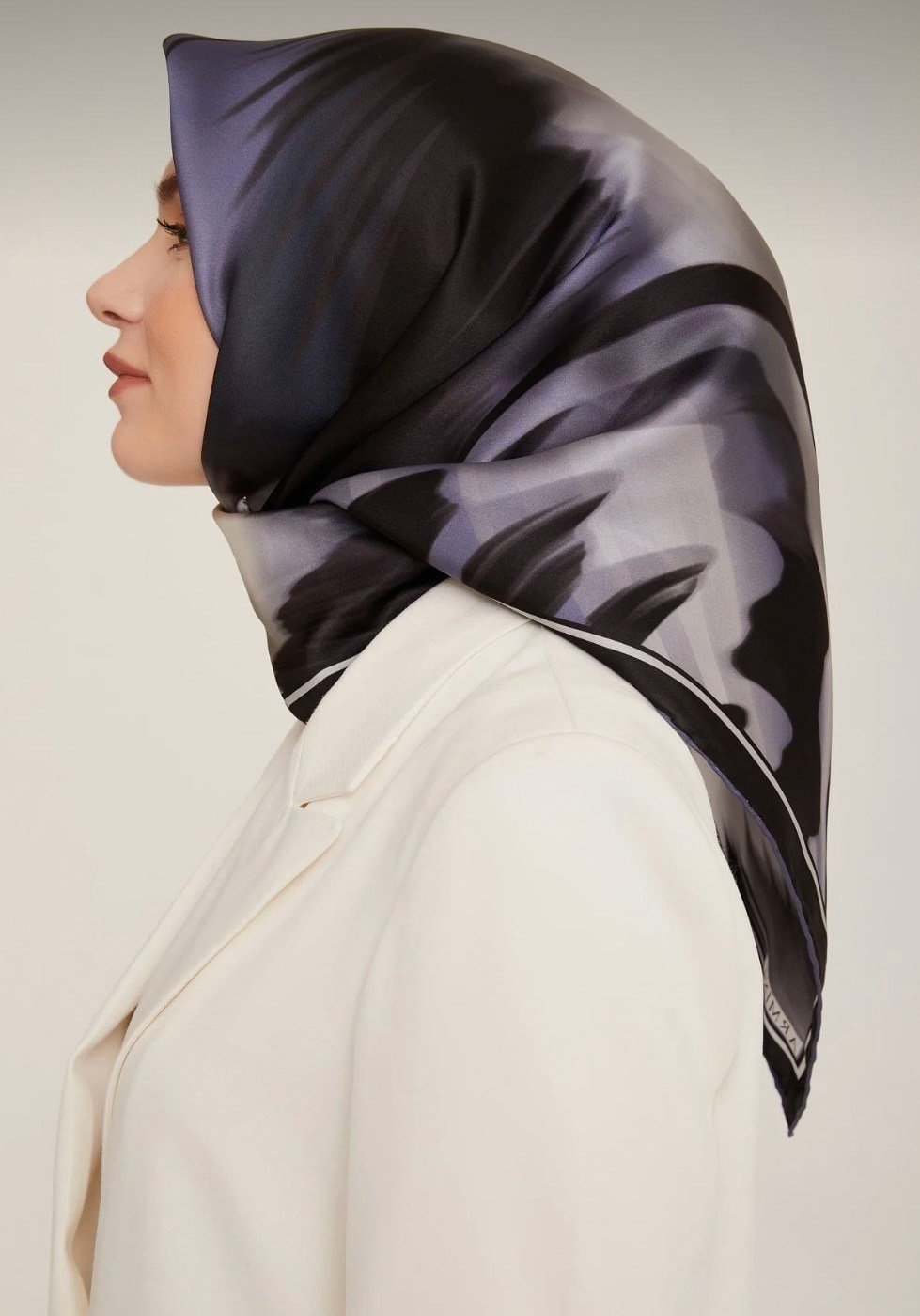 Armine Nostalji İpek Eşarp 8814-52 Lacivert