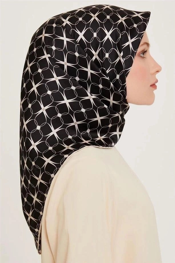 Armine Nostalji Sura İpek Eşarp 9207-04 Siyah