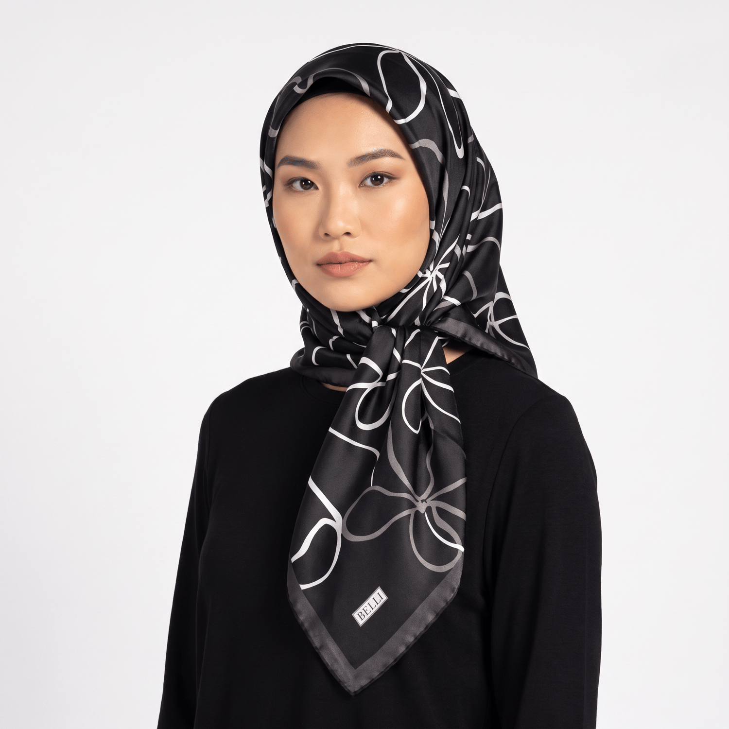 Belli Twill İpek Eşarp 26 Yaz 4113-57 Siyah