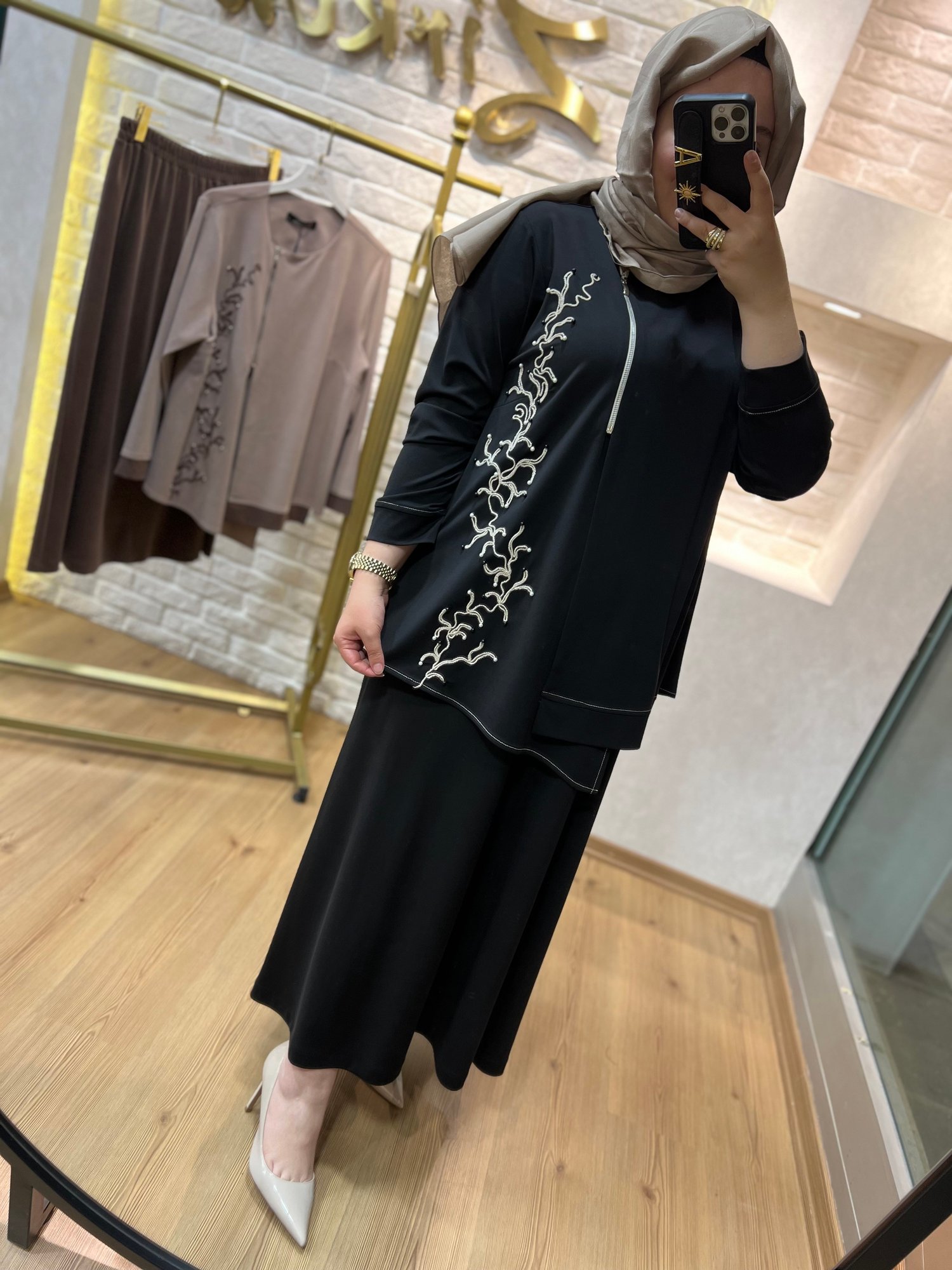 Fatma Danışman Nakışlı Etek Takım