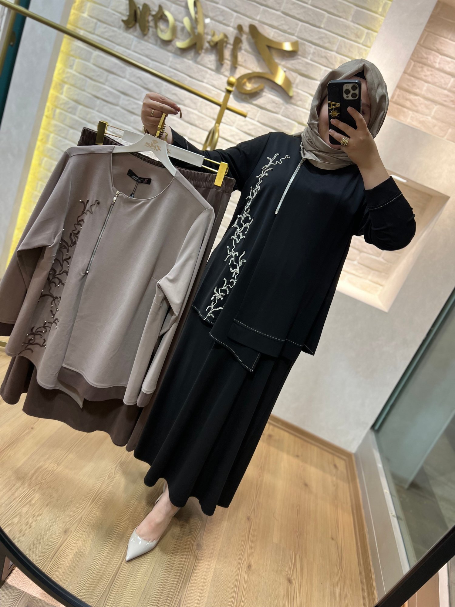 Fatma Danışman Nakışlı Etek Takım