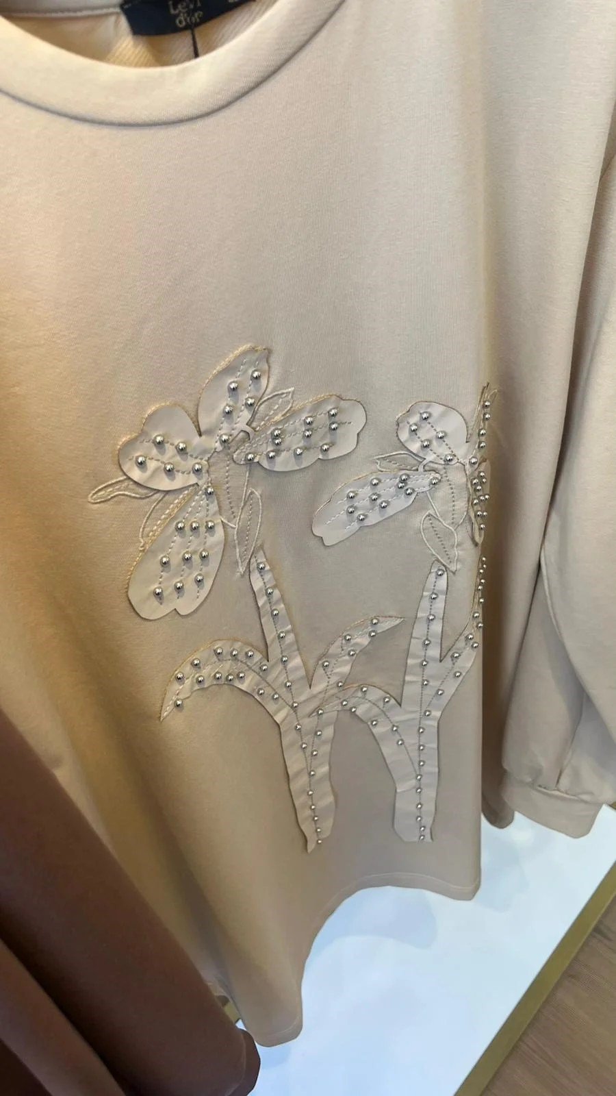 LEVİDOR DERİ NAKIŞLI ZIMBALI SWEAT