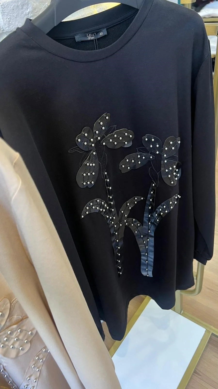 LEVİDOR DERİ NAKIŞLI ZIMBALI SWEAT