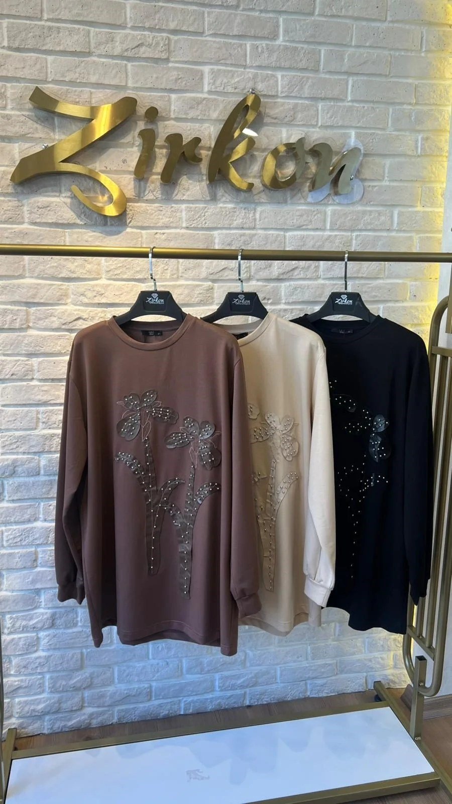 LEVİDOR DERİ NAKIŞLI ZIMBALI SWEAT