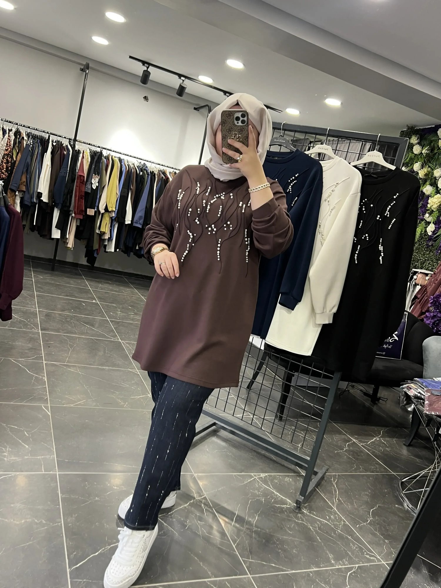 Levidor İncili Taşlı Sweat