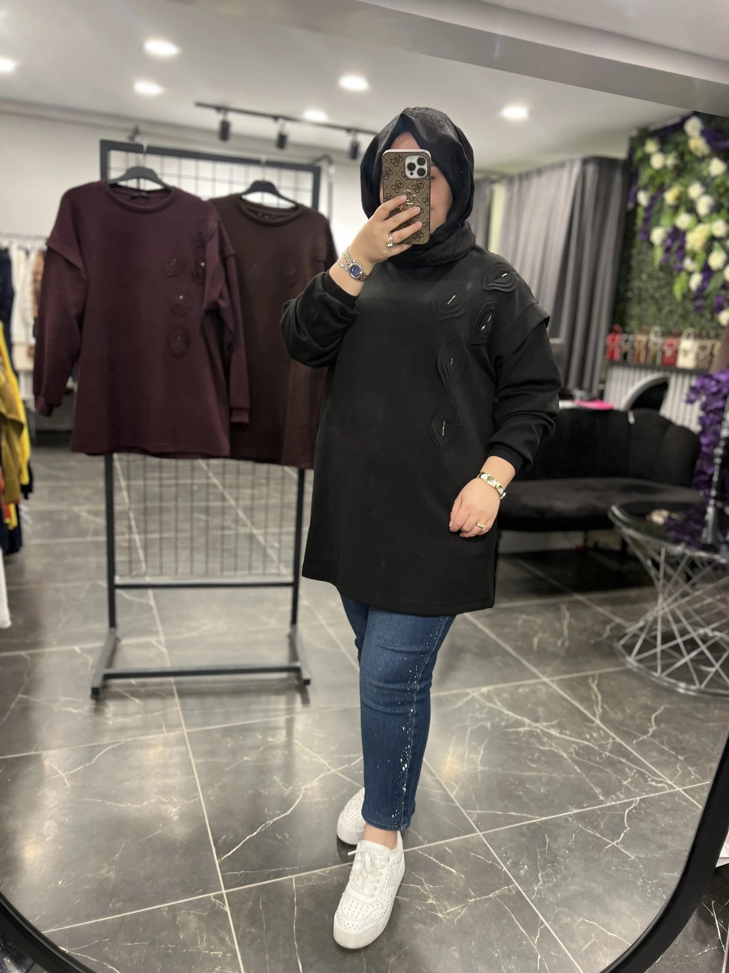 Levidor Yapraklı İşlemeli Sweat