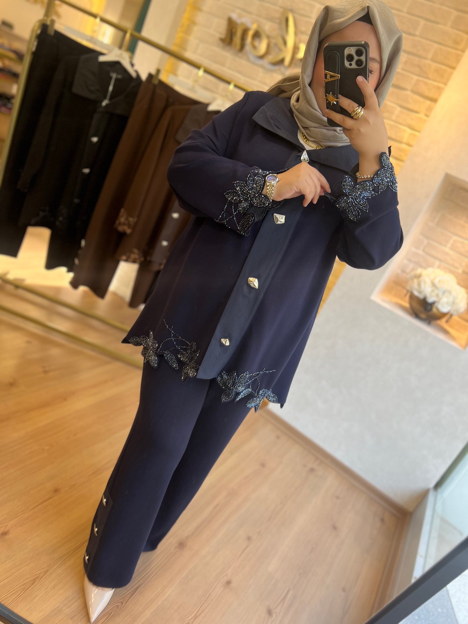 Pureva Çiçek Nakışlı Çelik Örme Takım 