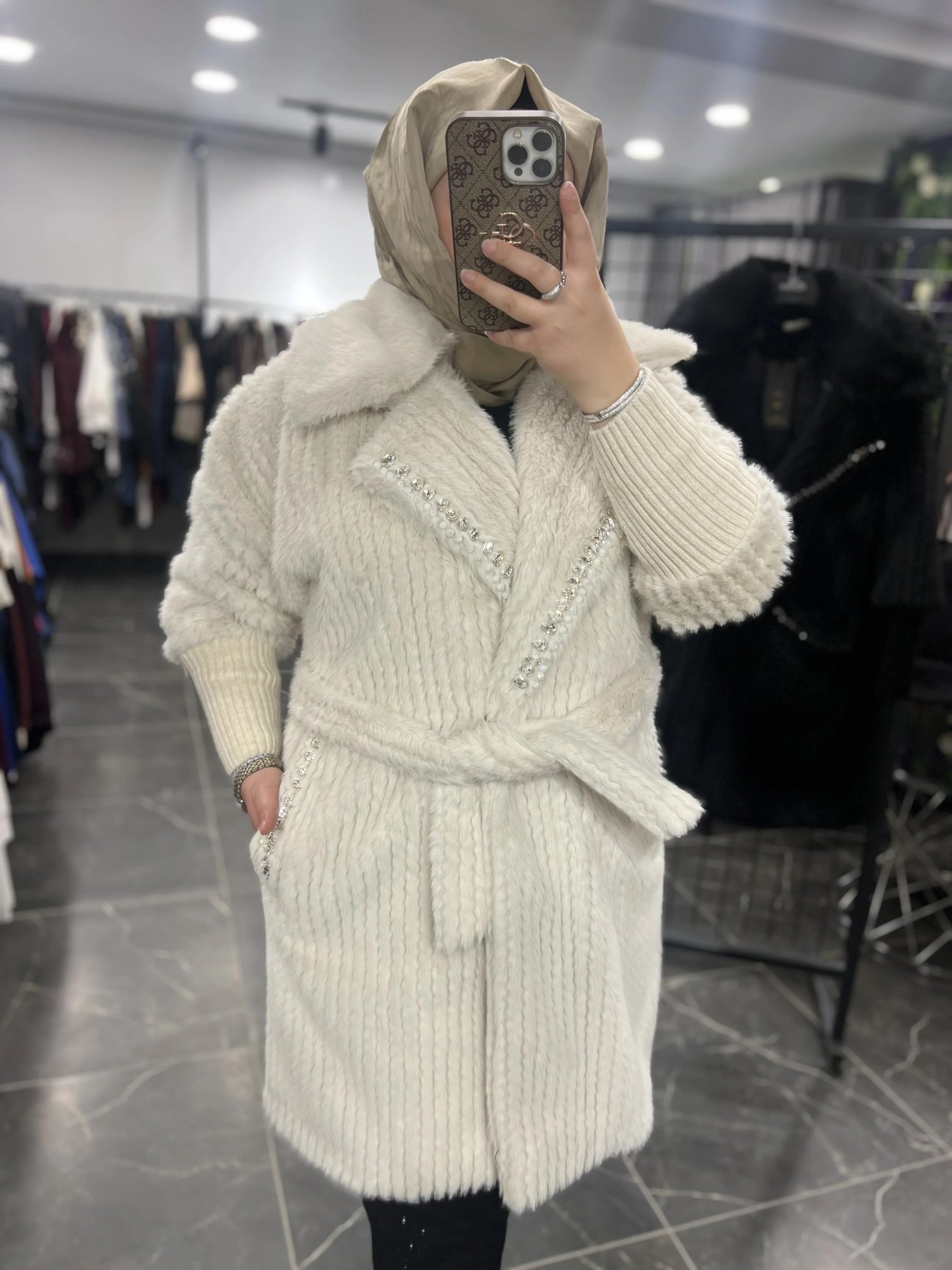 Solis Taşlı Angora Kaban