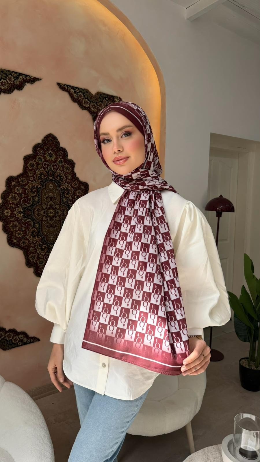 bordo-beyaz-geometrik-desenli-aqua-sof--67cf7.webp
