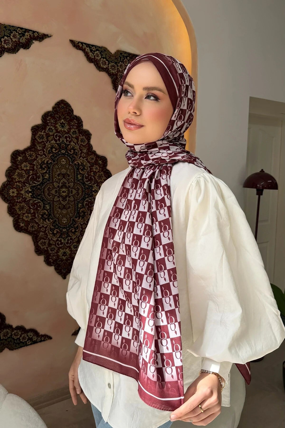 bordo-beyaz-geometrik-desenli-aqua-sof-bc-9e2.jpg