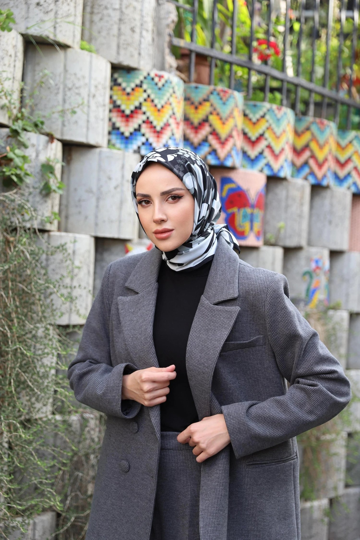 gonca-desenli-esarp-siyah-6a9-4c.jpg