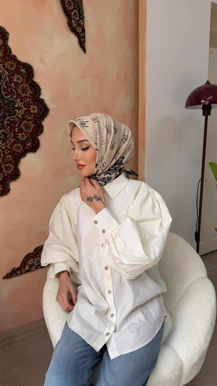 gulce-desenli-esarp-siyah-3-4dc5.webp
