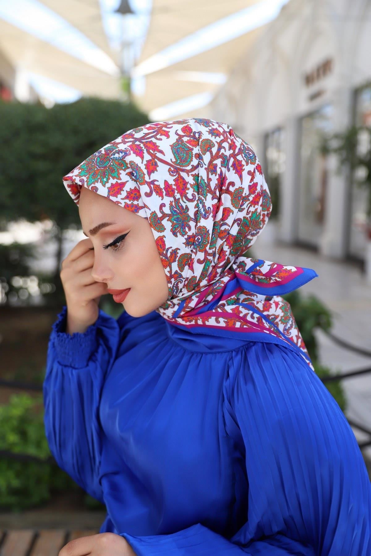 karmen-esarp-saks-bd-ada.webp