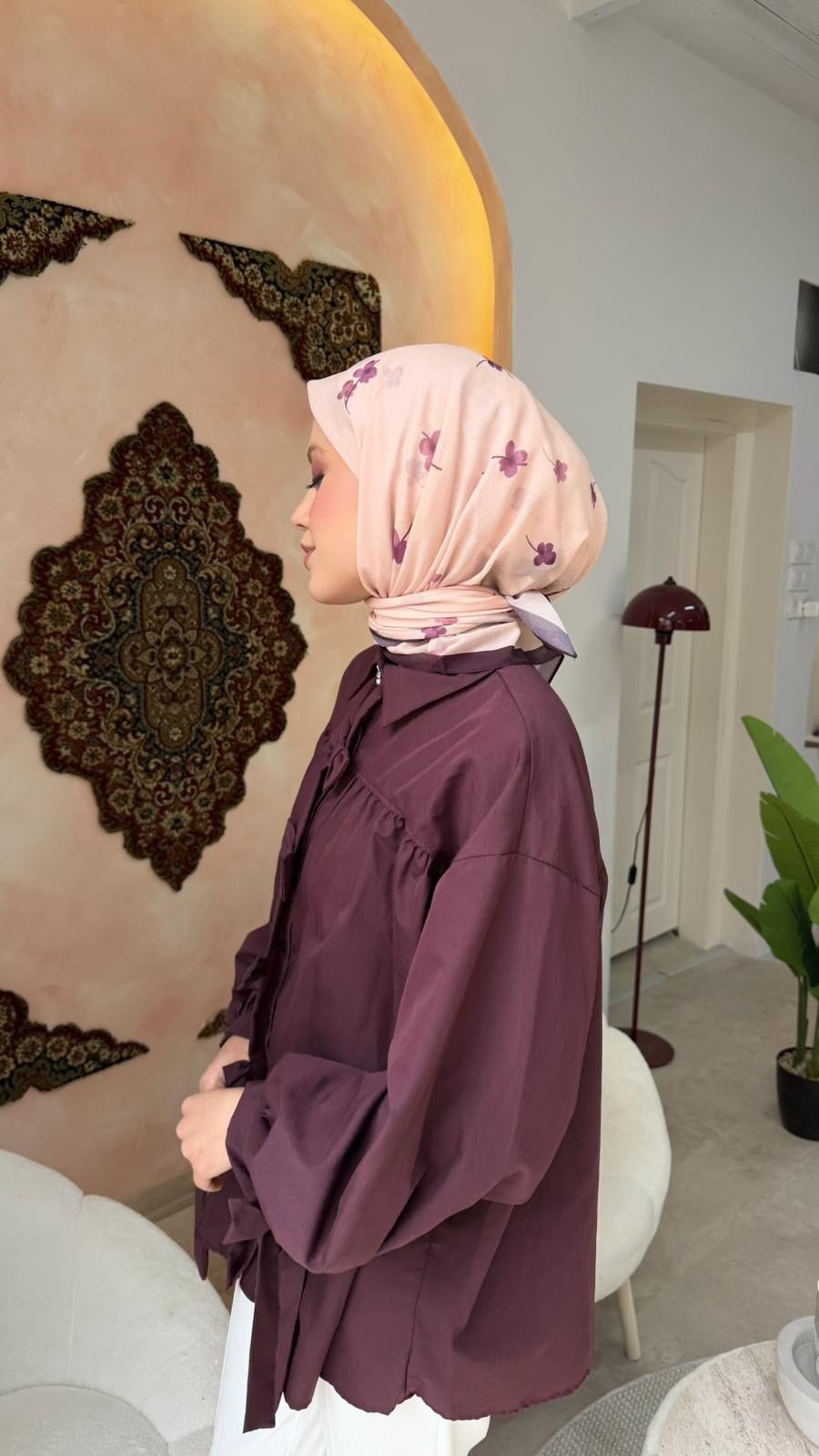 kuqos-safir-cicegi-paris-ipegi-murdum--023742.webp