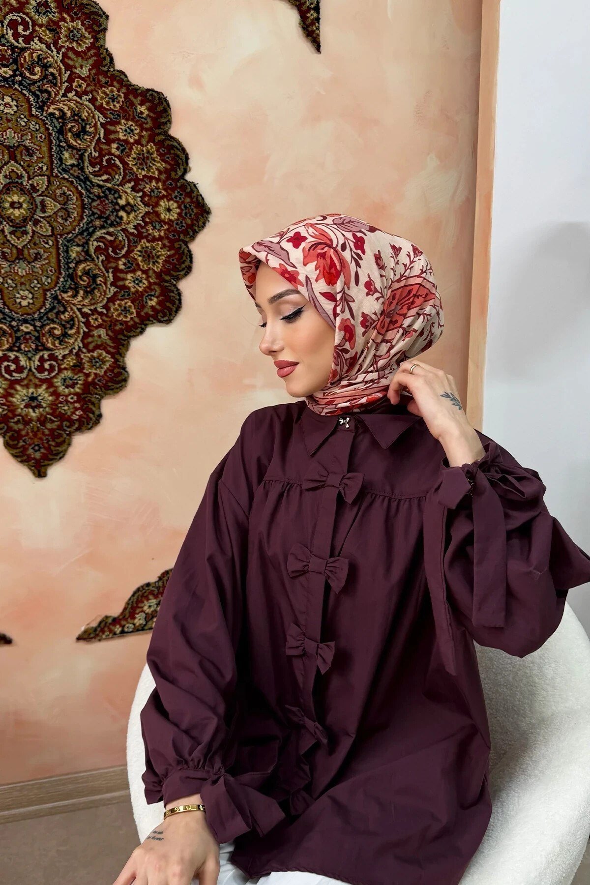 kuqos-zumrut-yoncasi-desenli-naida-esa-900cd6.jpg