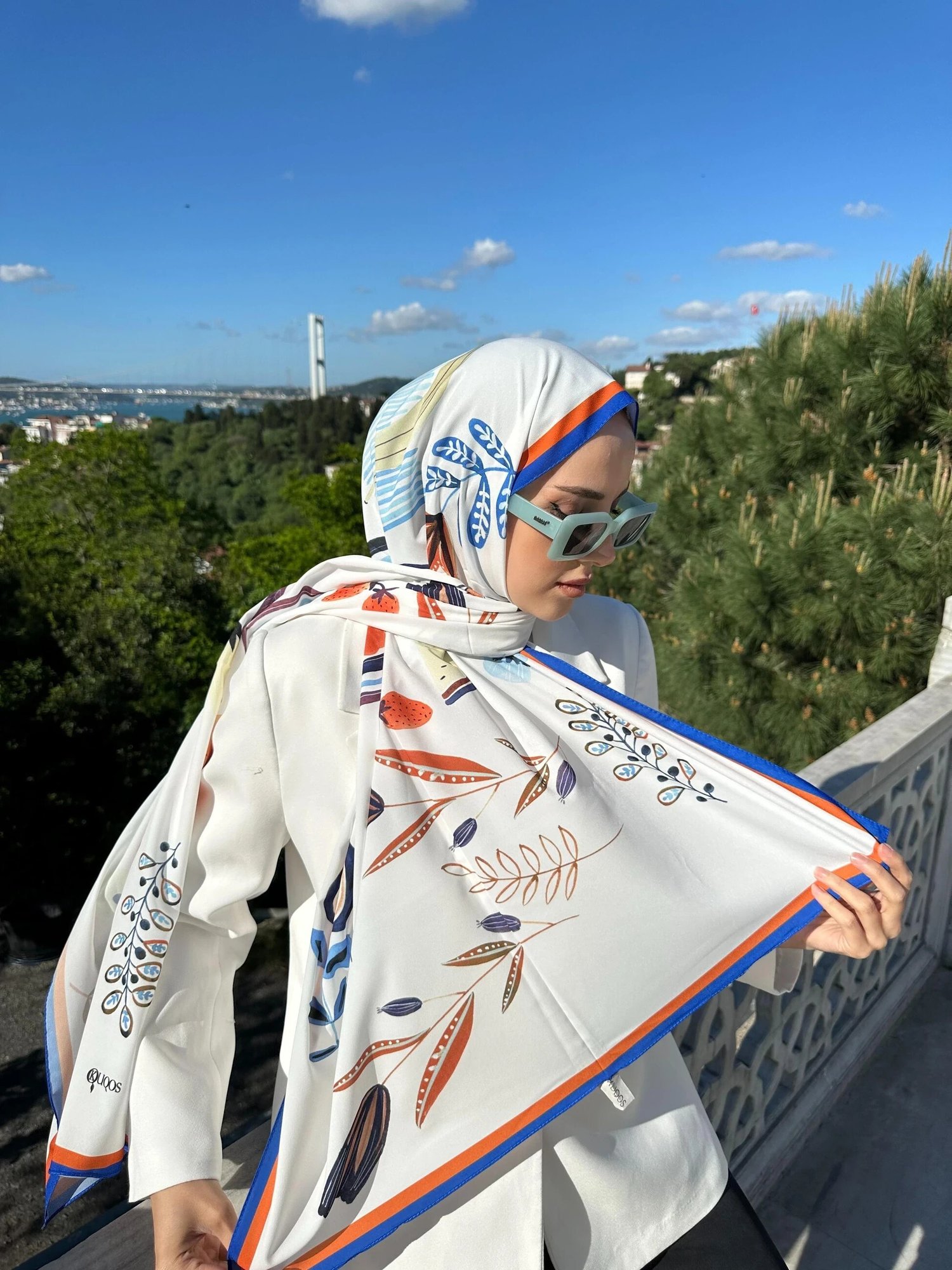 meyve-desenli-sal-saks-e-e919.jpg