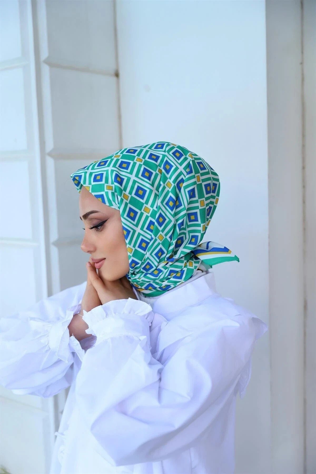 nora-desenli-esarp-benetton-5e93-4.jpg