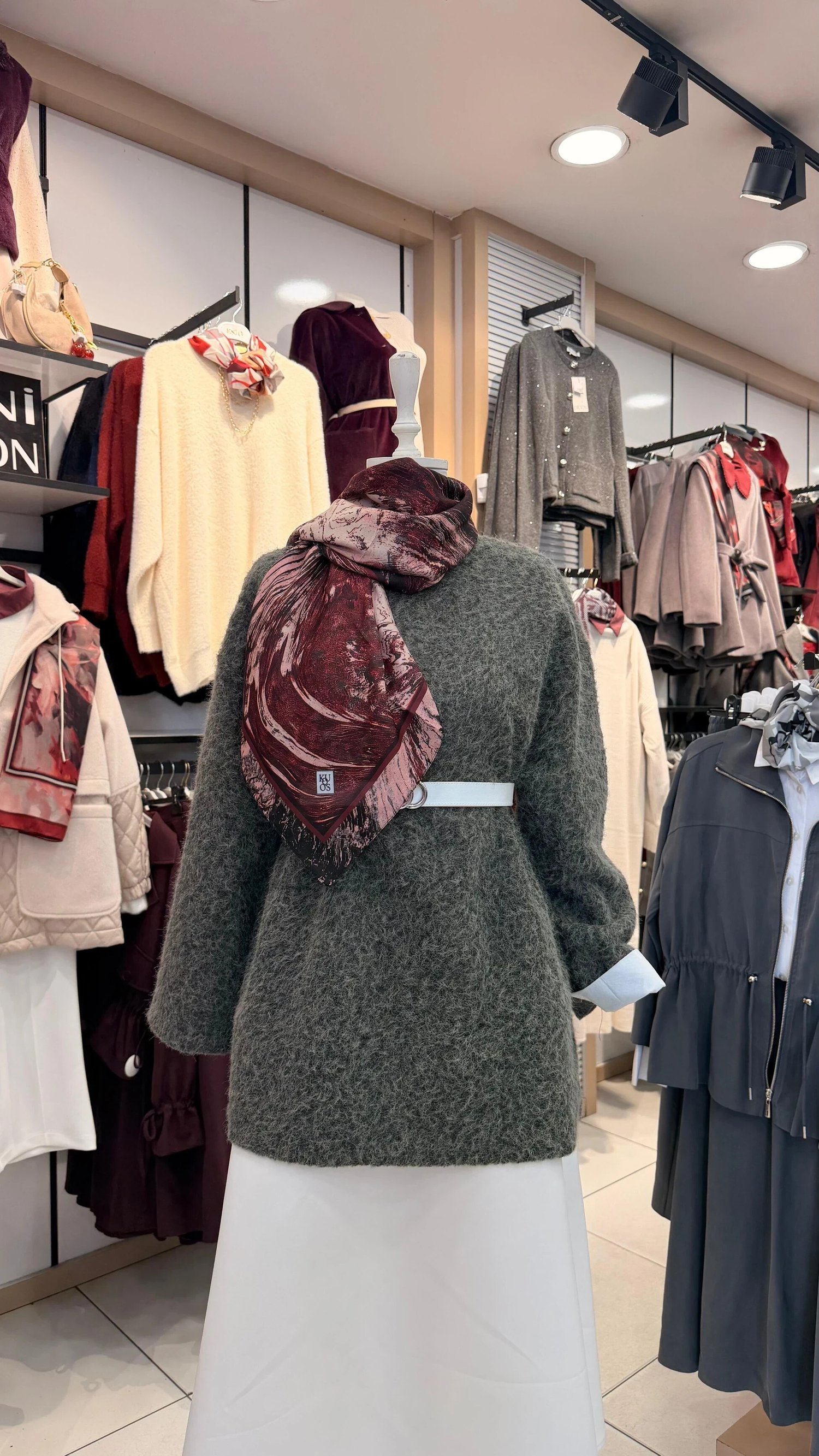 ruzgarin-izleri-desenli-esarp-bordo-7e6-9b.jpg
