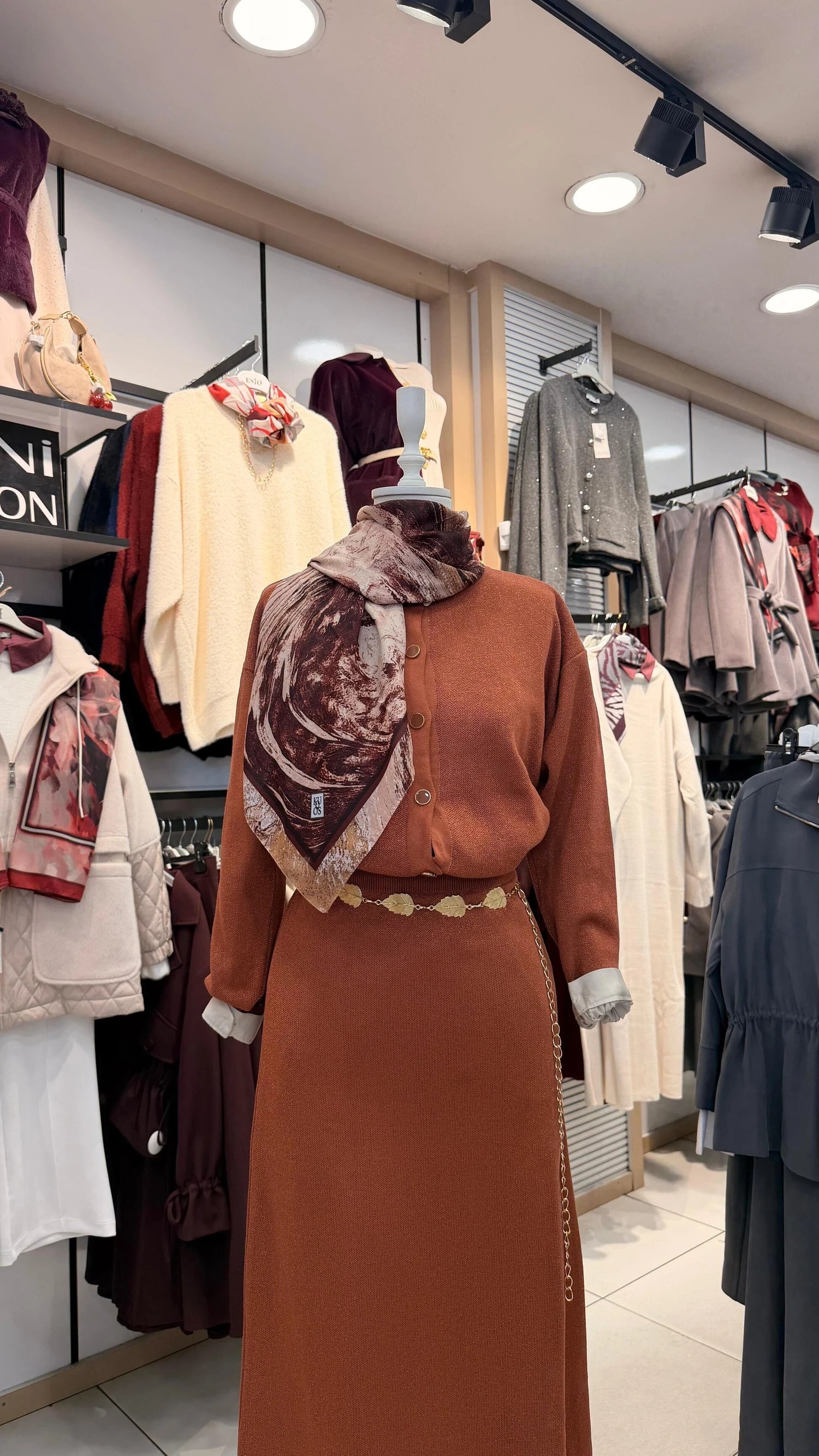 ruzgarin-izleri-desenli-esarp-bordo-kr-9cb6-4.jpg