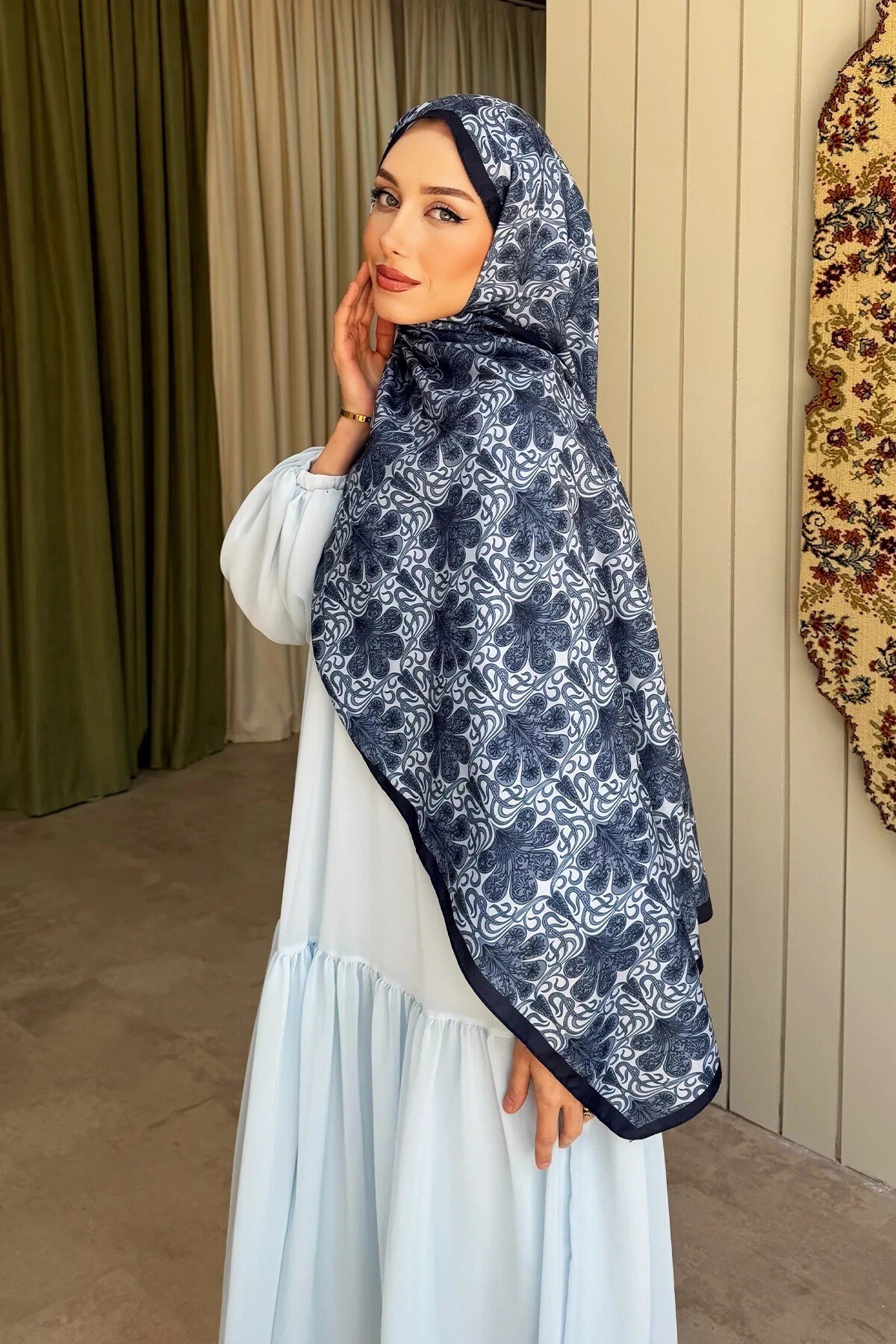 saray-desenli-aqua-soft-sal-kaymaz-tes-94cca3.jpg