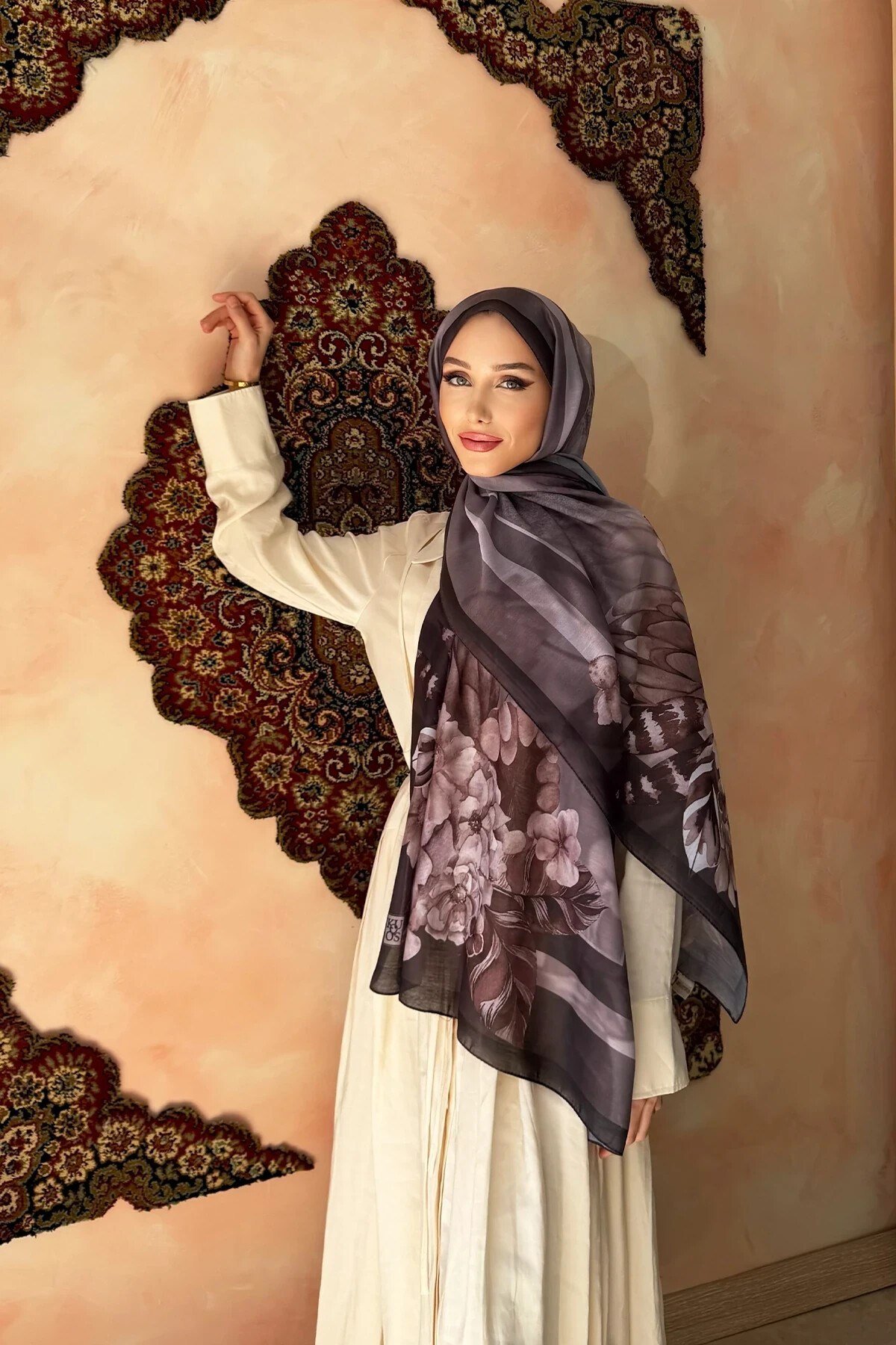 siyah-altin-yaprak-desenli-aqua-soft-s-48ac-b.jpg