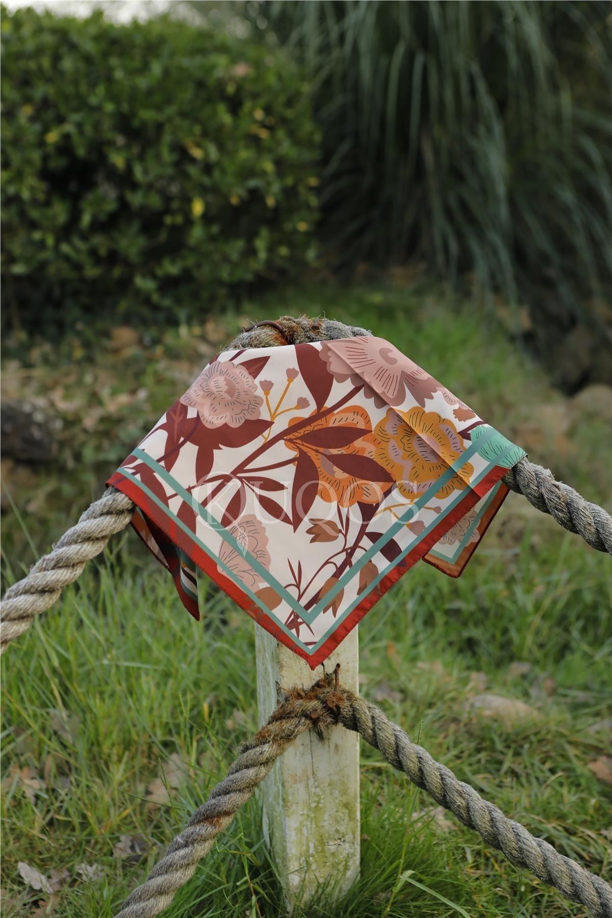 venus-desenli-bandana-kahve-89a-0f.webp