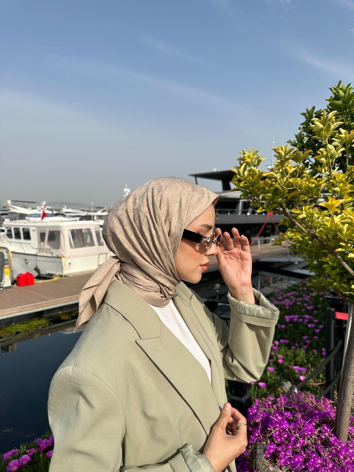yildiz-jakar-esarp-bej--99c3-.webp