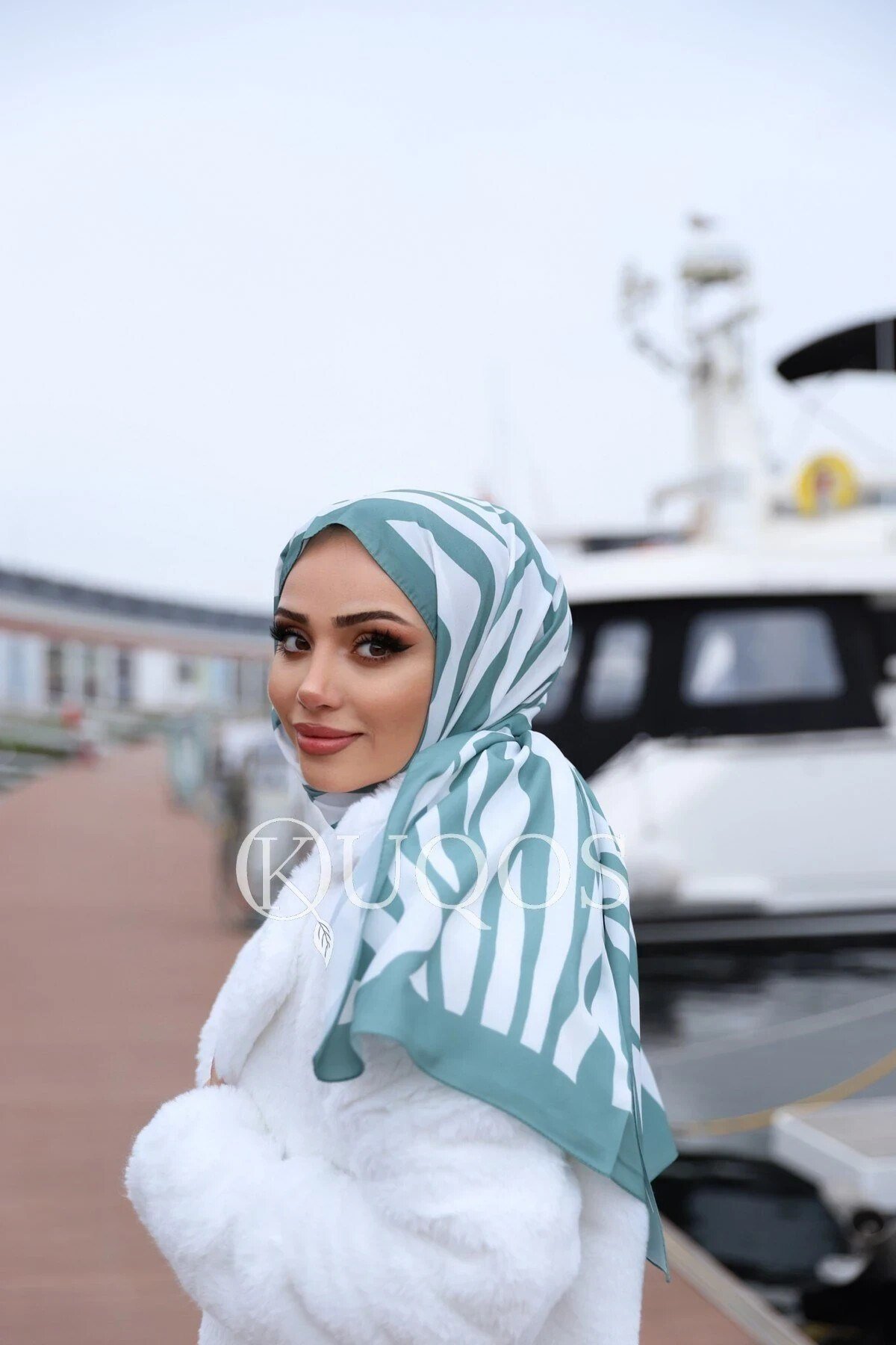 zebra-desenli-sal-su-yesili-f67-41.jpg