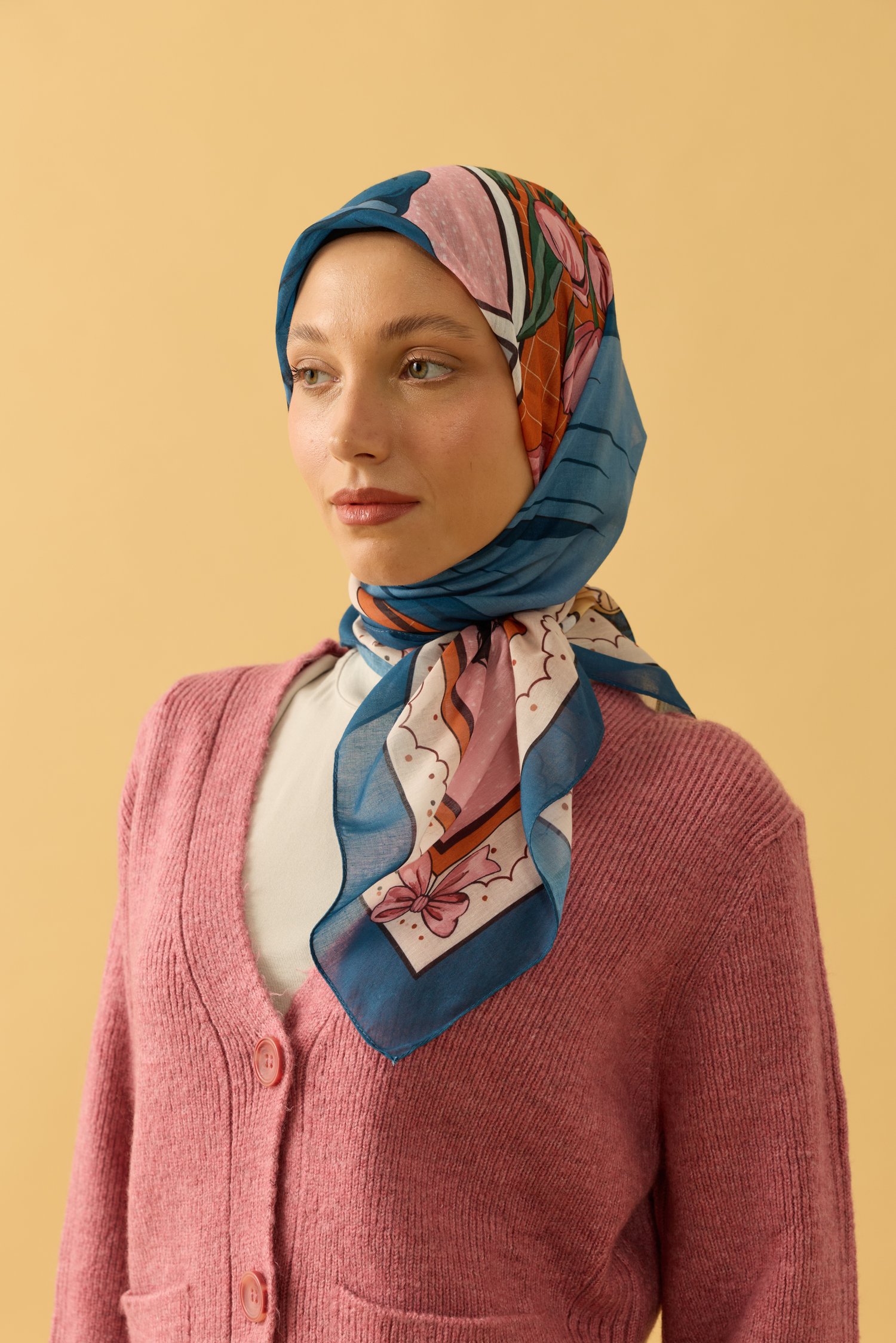 Sarı Kurdele Pamuk Eşarp