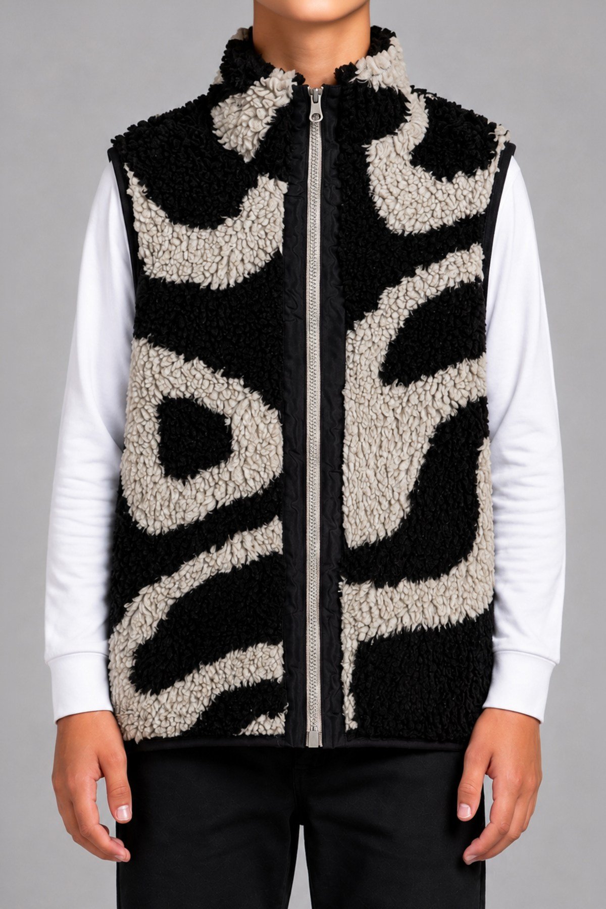 Çocuk Siyah Ekru Soyut Desenli Peluş Yelek – Dik Yaka, Fermuarlı, Cepsiz, Oversize