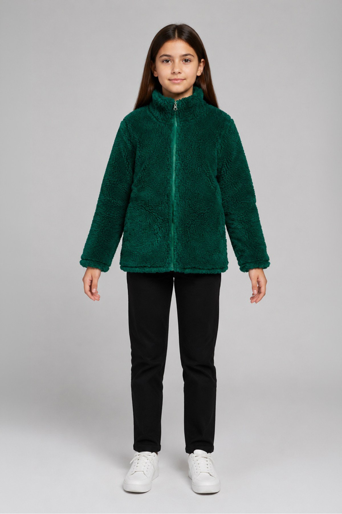 Çocuk Yeşil Düz Renk Peluş Ceket – Dik Yaka, Fermuarlı, Cepsiz, Oversize