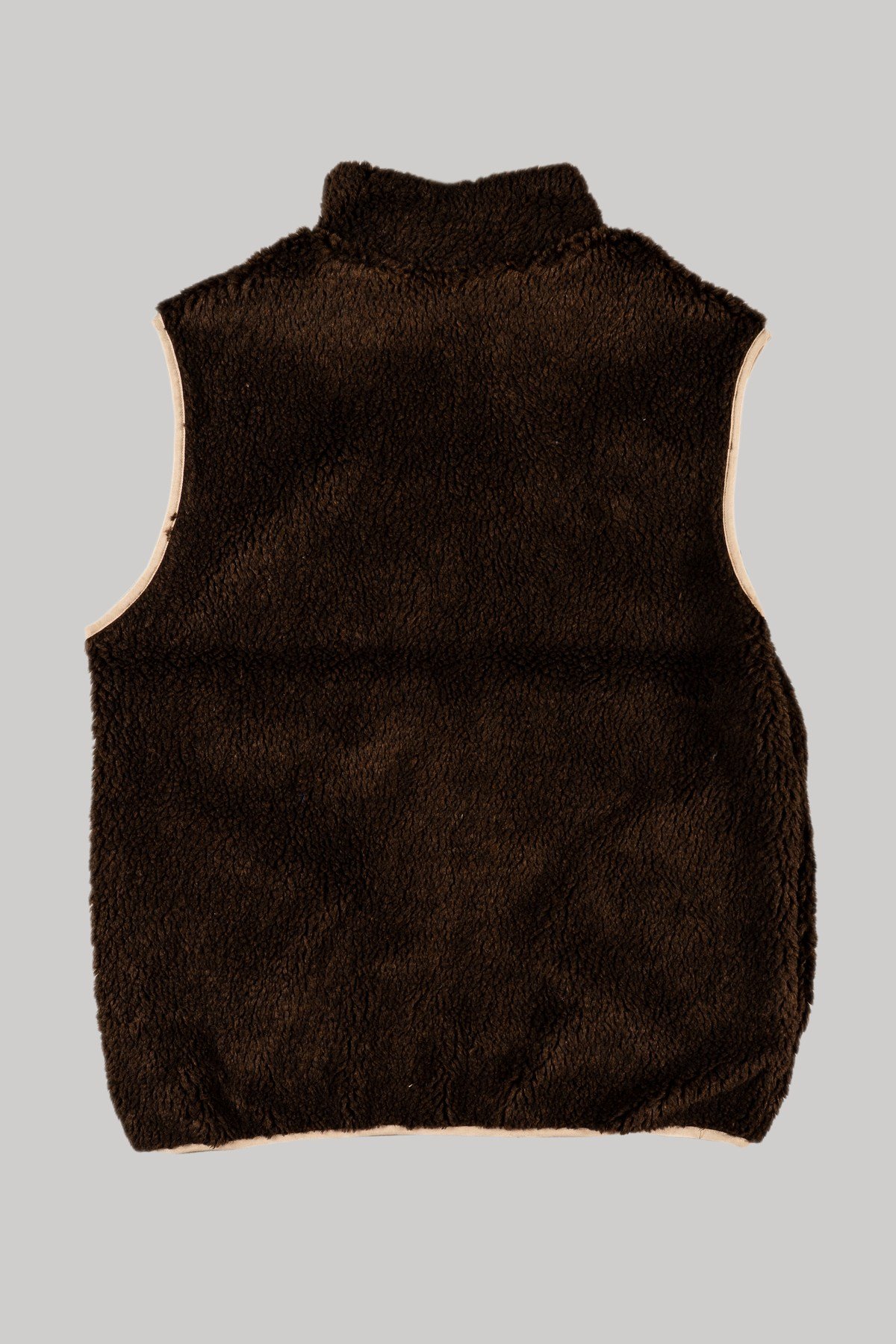 Unisex Kahverengi Ekru Biyeli Düz Peluş Yelek – Dik Yaka, Fermuarlı, Kolsuz, Oversize