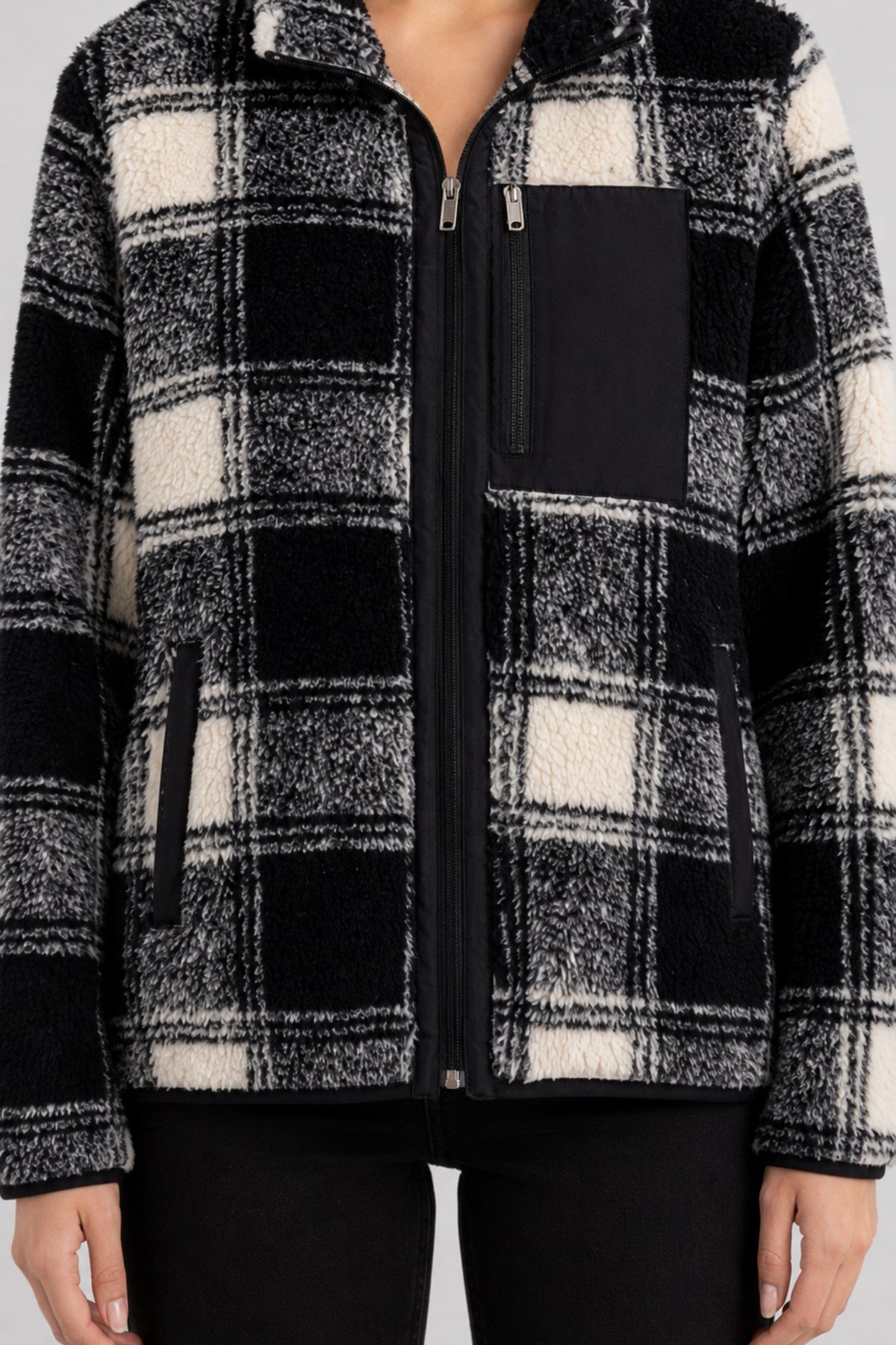 Unisex Siyah Beyaz Ekru Kareli Ekose Desenli Peluş Mont – Dik Yaka, Fermuarlı, Çok Cepli, Oversize