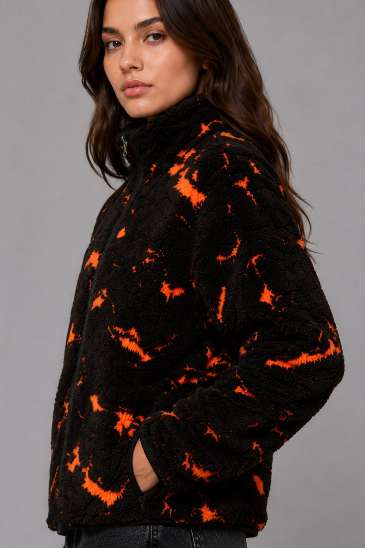 Unisex Siyah Neon Turuncu Soyut Desenli Peluş Mont – Dik Yaka, Fermuarlı, Oversize