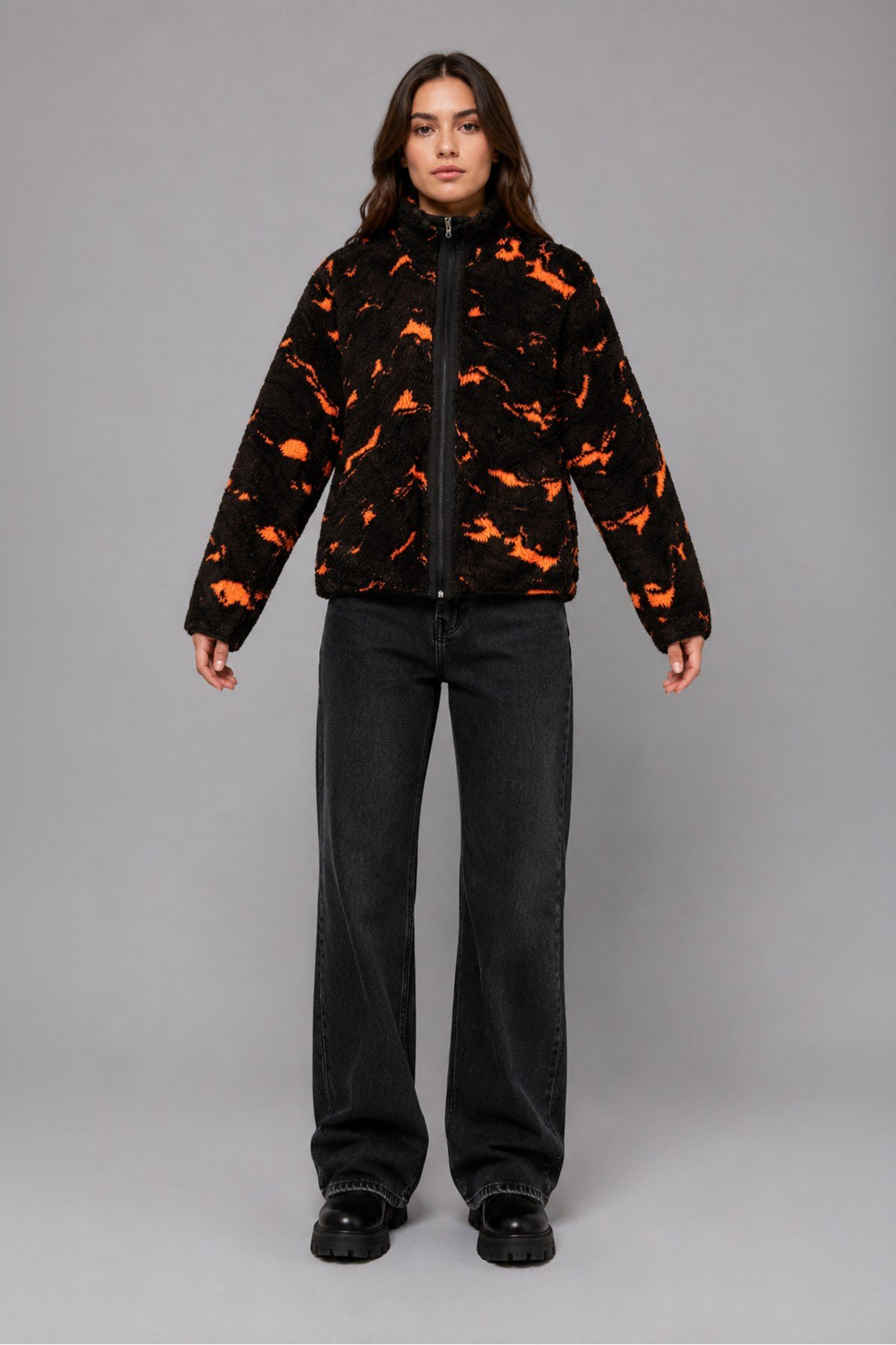 Unisex Siyah Neon Turuncu Soyut Desenli Peluş Mont – Dik Yaka, Fermuarlı, Oversize