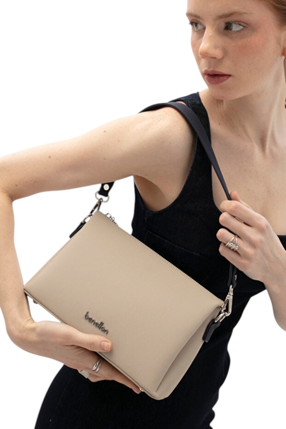 Benetton Logo Detaylı Kadın Çapraz Askılı Çanta