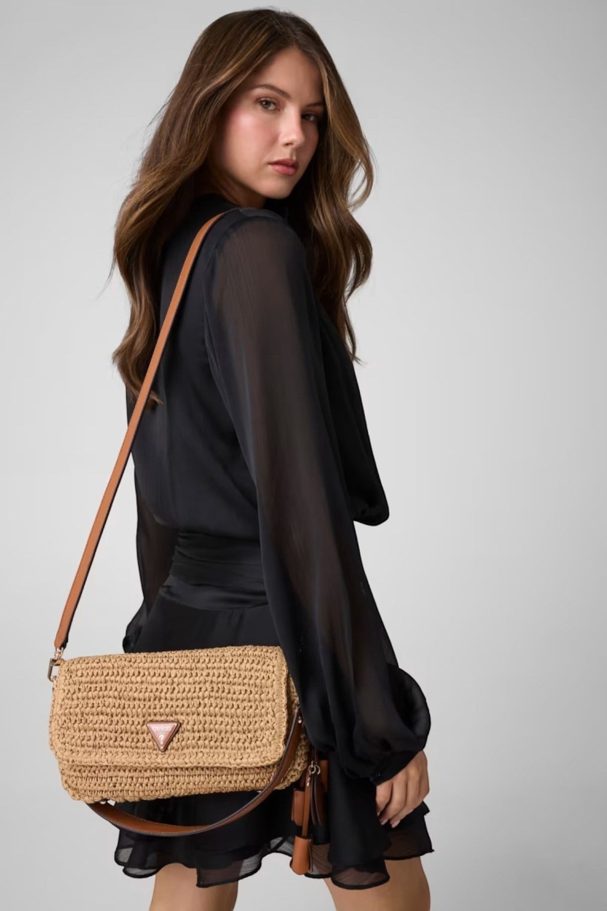 Guess Ofelia Kadın Omuz Çantası