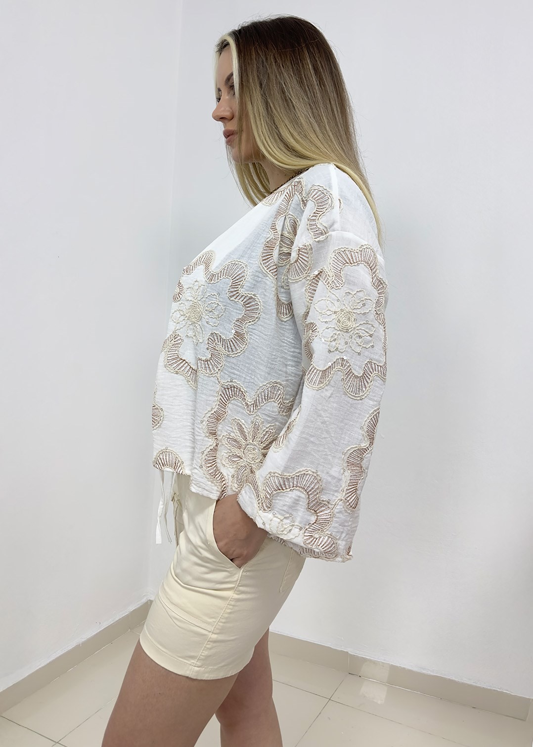 Çiçek Desen Nakışlı Pul İşlemeli Kimono - Kahverengi