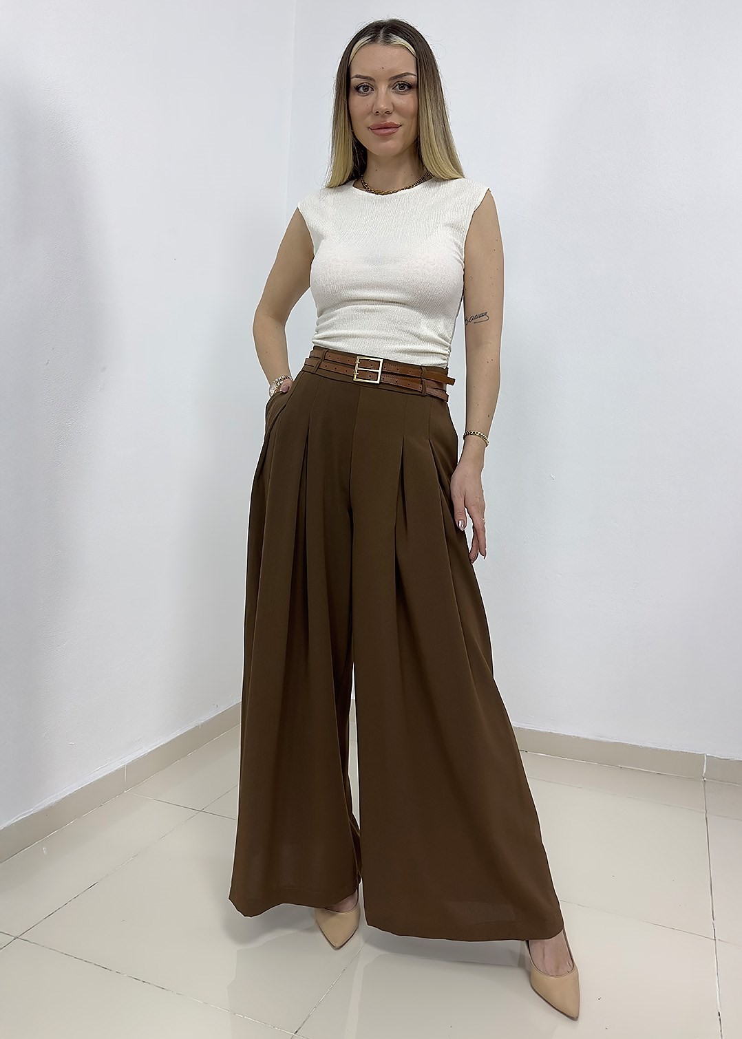 Çift Pileli Çift Kemerli Yarım Lastik Pantolon - Taba