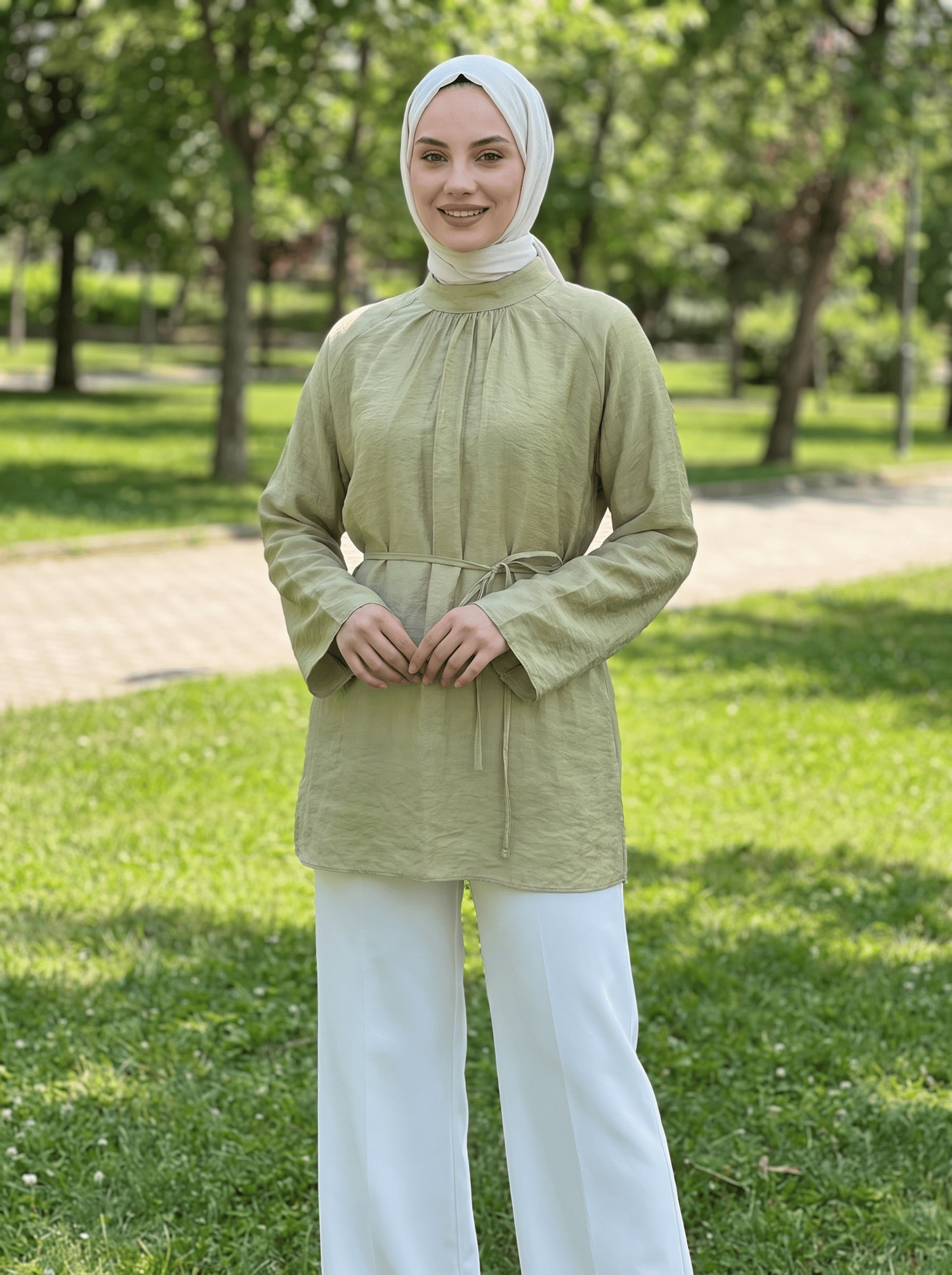 Reglan Kol Yakası Büzgülü Tül Vual Tunik - Yeşil
