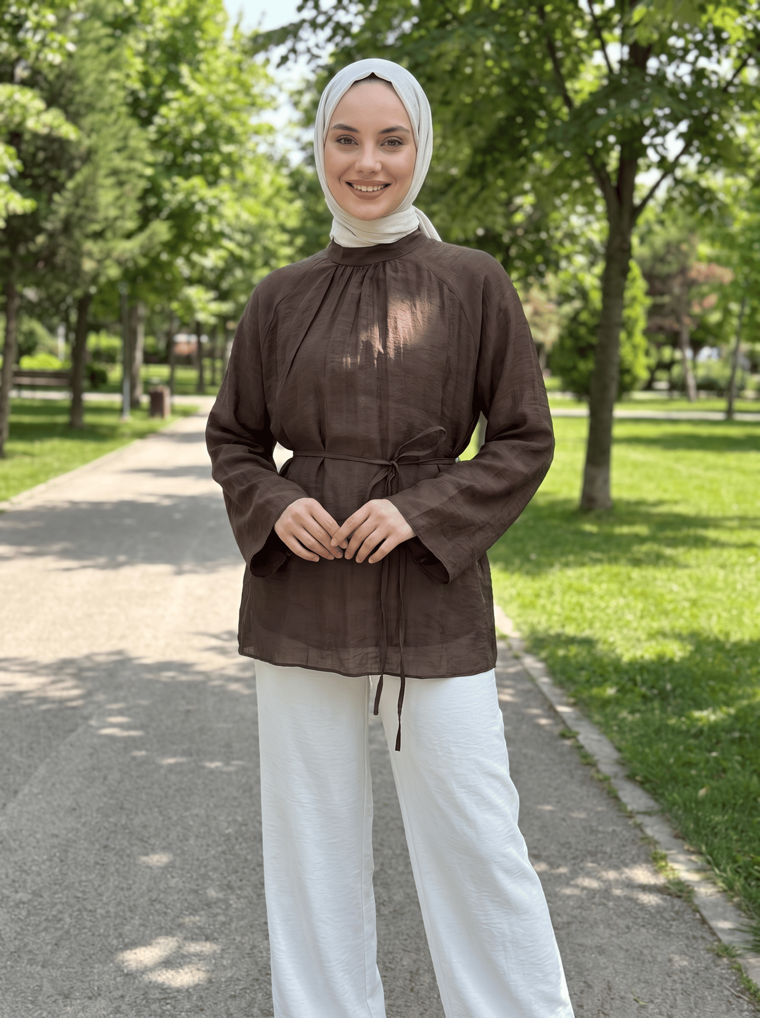 Reglan Kol Yakası Büzgülü Tül Vual Tunik - Kahverengi