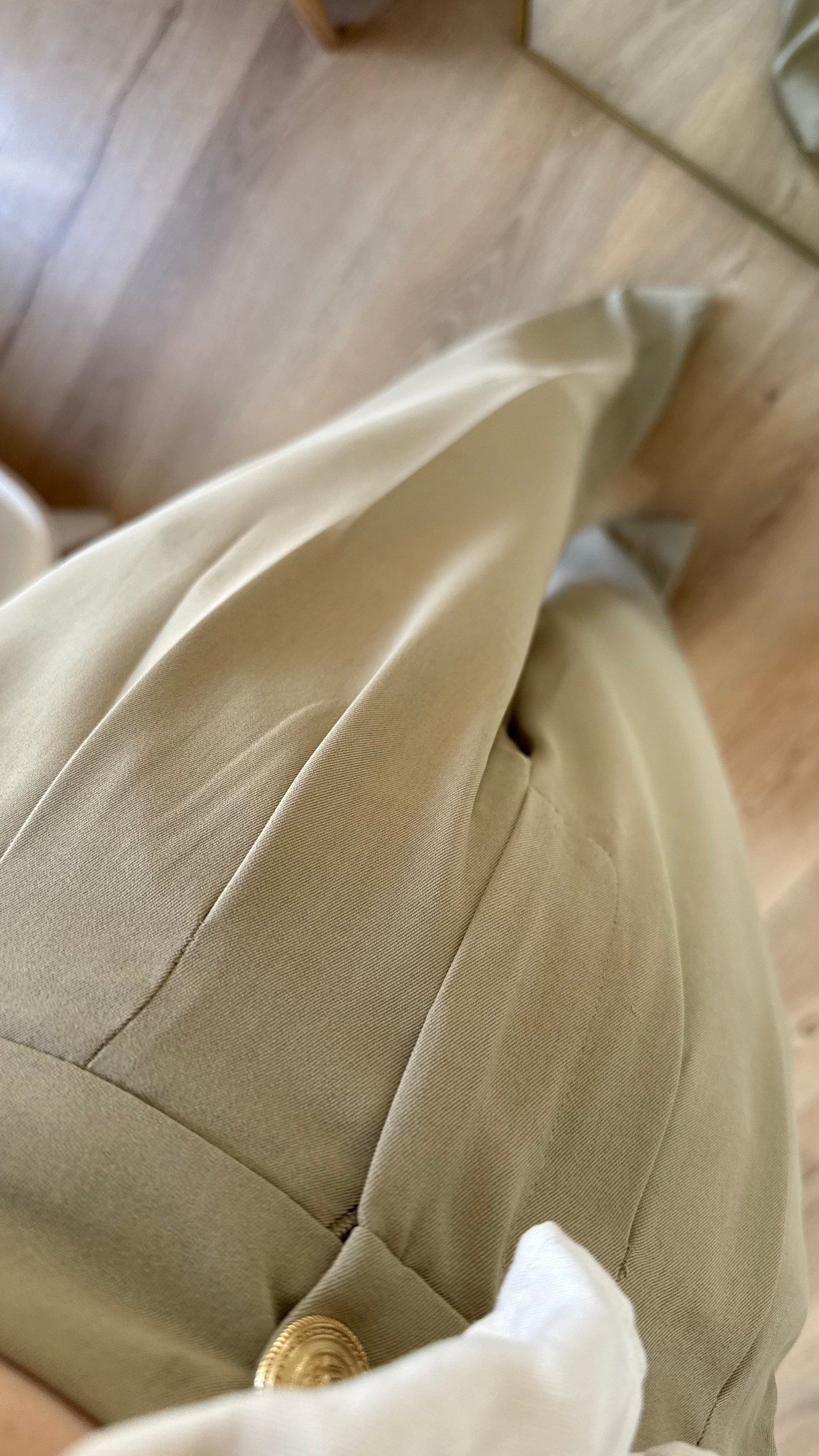 ÇAĞLA GOLD DÜĞMELİ PİLELİ KLASİK PANTOLON