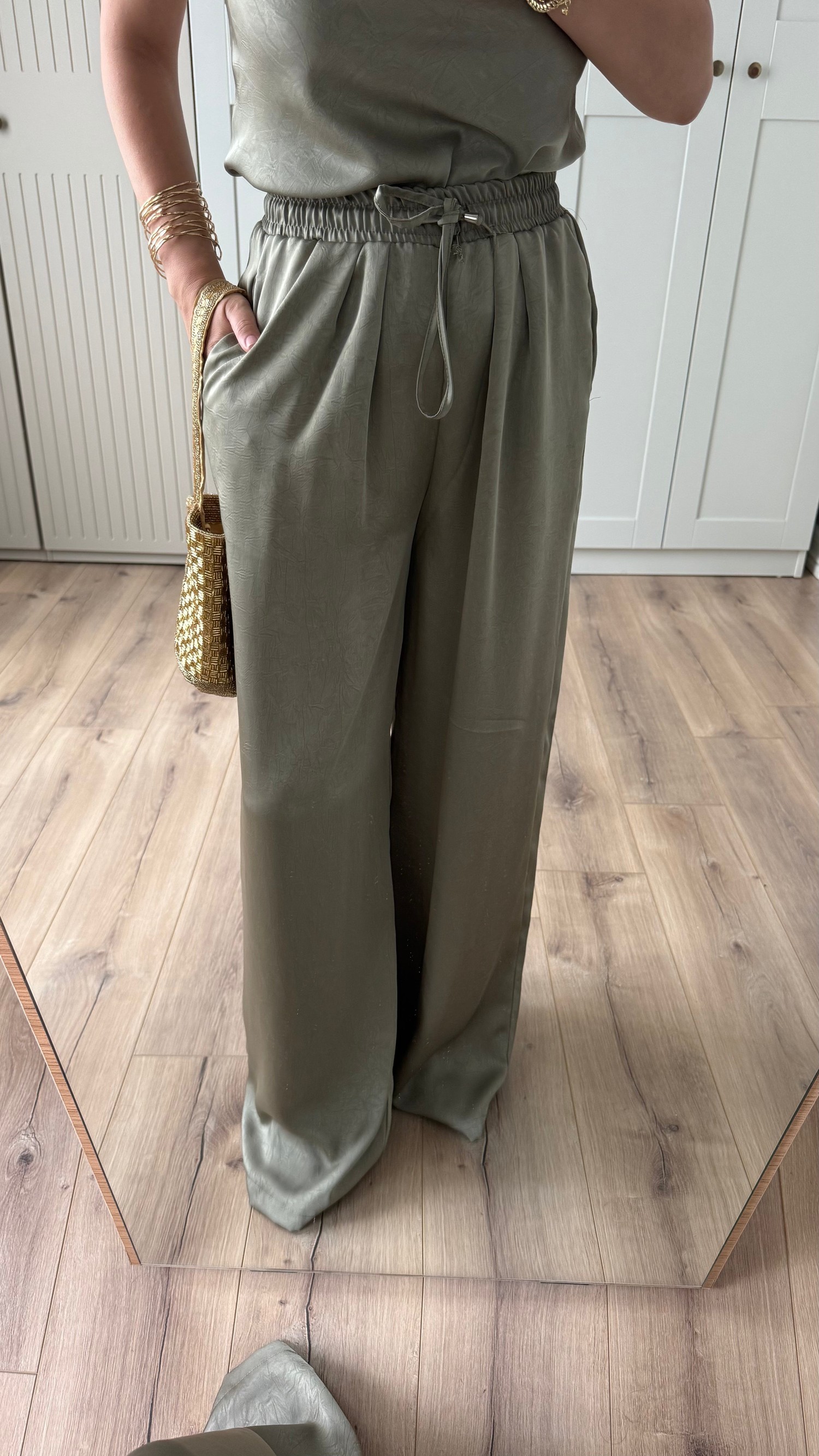 SATEN BLUZ PANTOLON  TAKIM-ÇAĞLA YEŞİLİ
