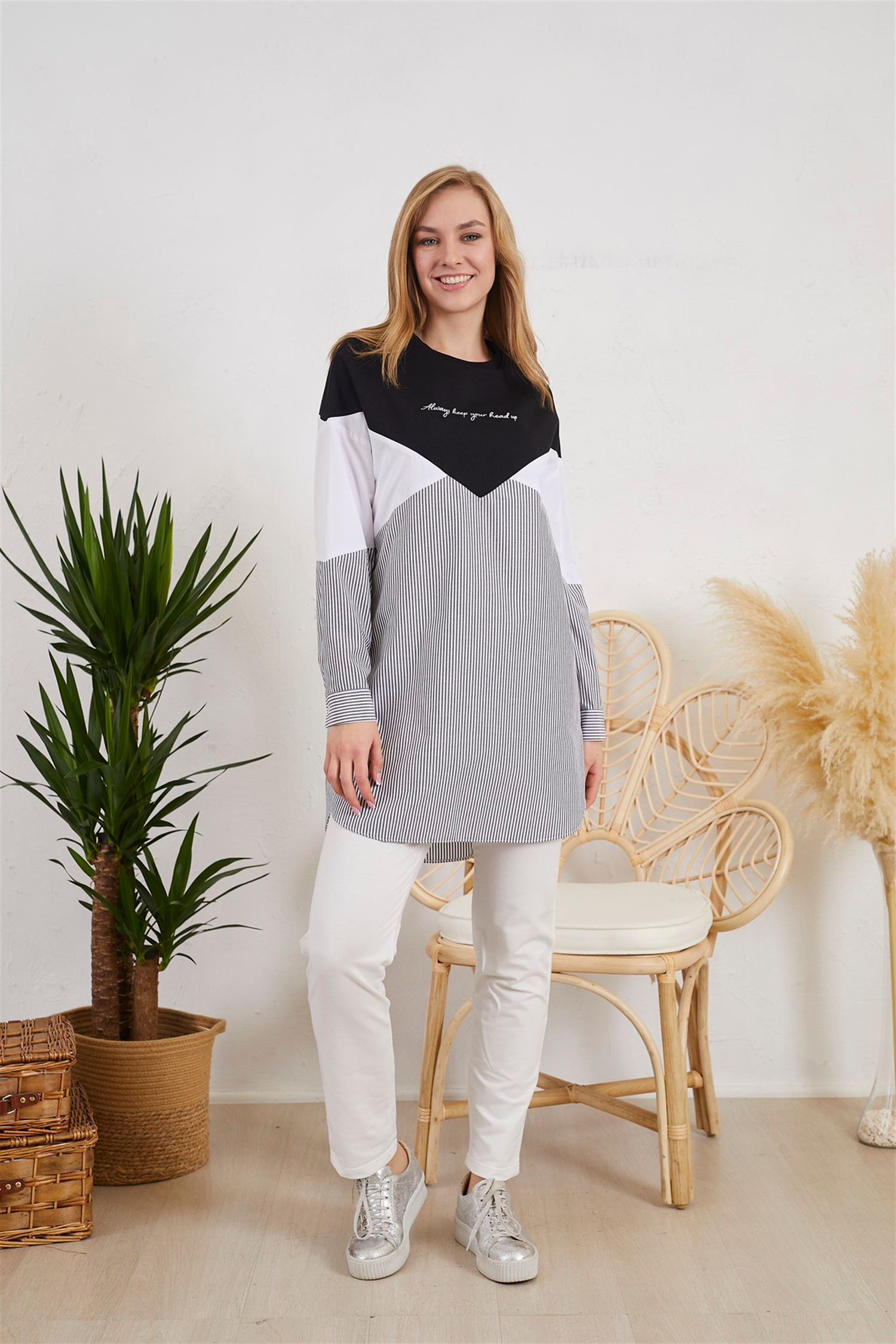 ASİMETRİK DESEN SWEATSHİRT