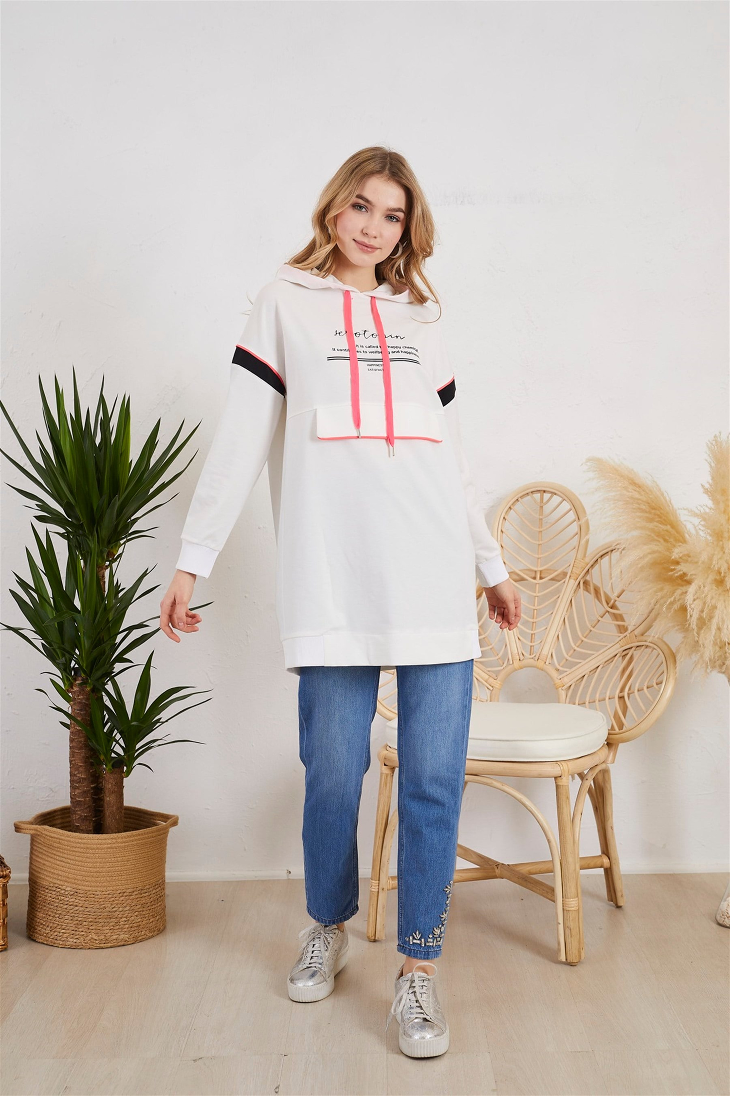 BASKILI SWEATSHIRT