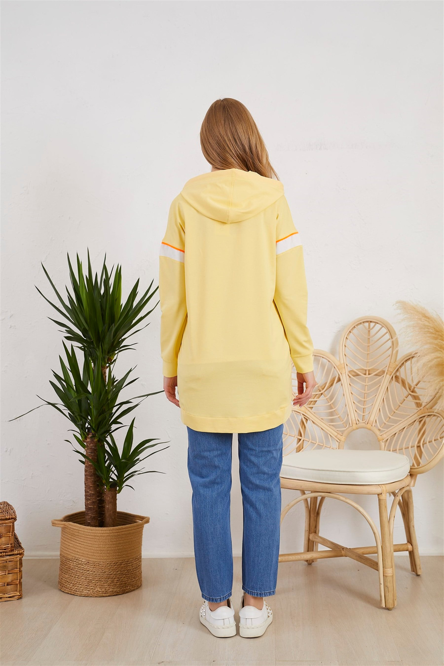 BASKILI SWEATSHIRT