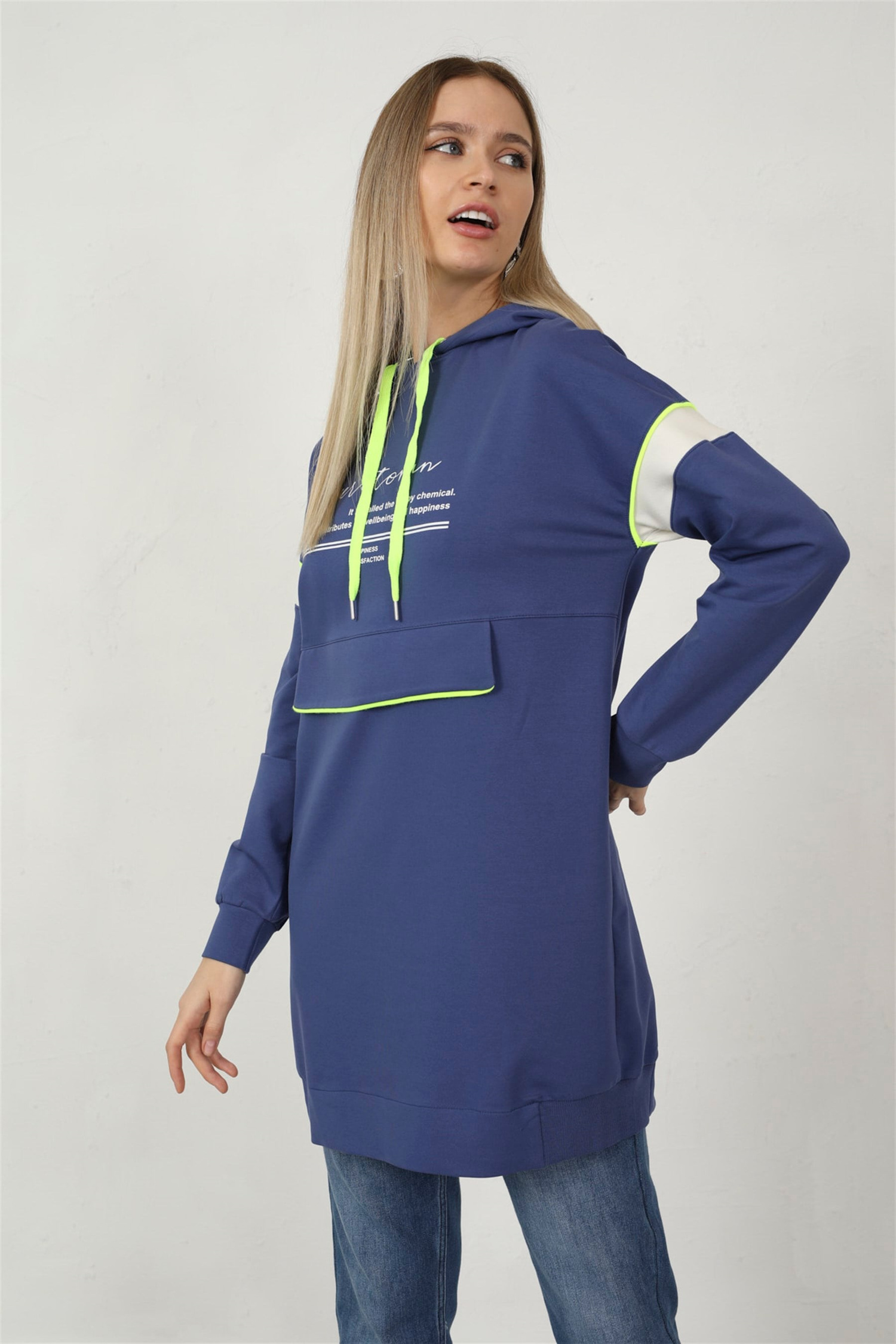 BASKILI SWEATSHIRT