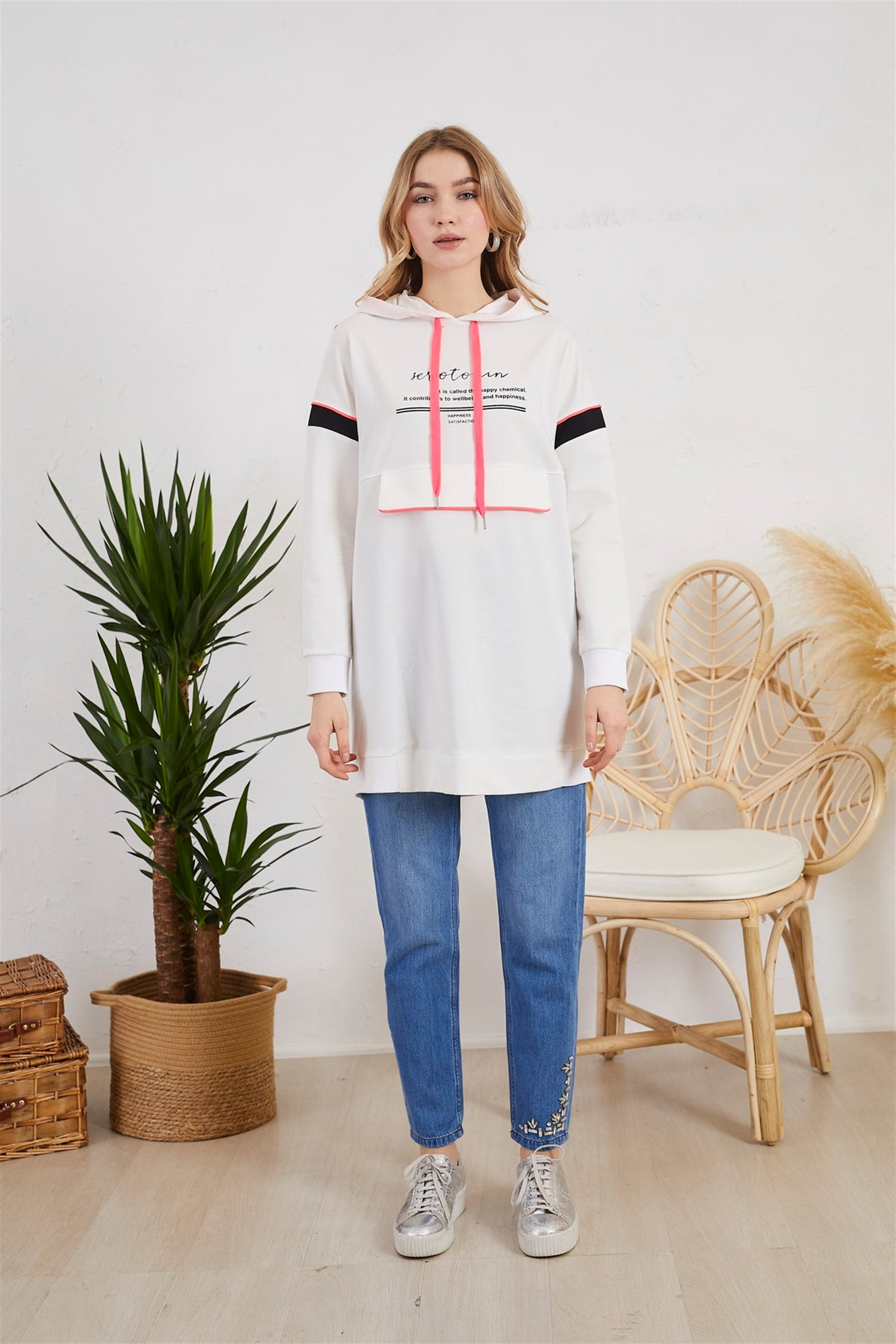 BASKILI SWEATSHIRT