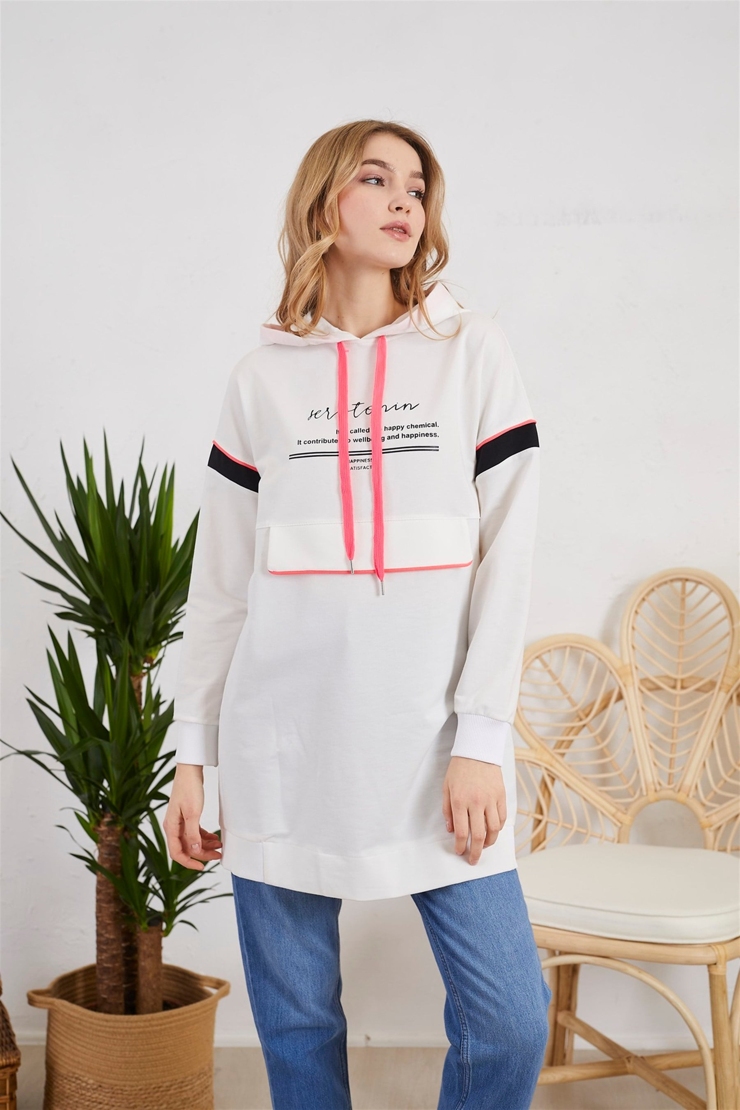 BASKILI SWEATSHIRT