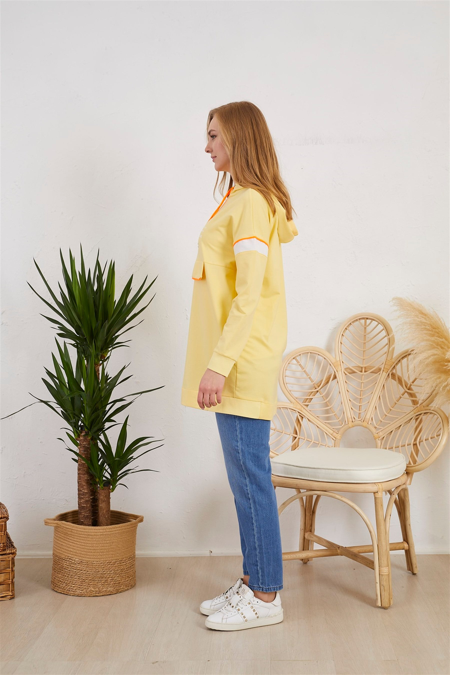 BASKILI SWEATSHIRT